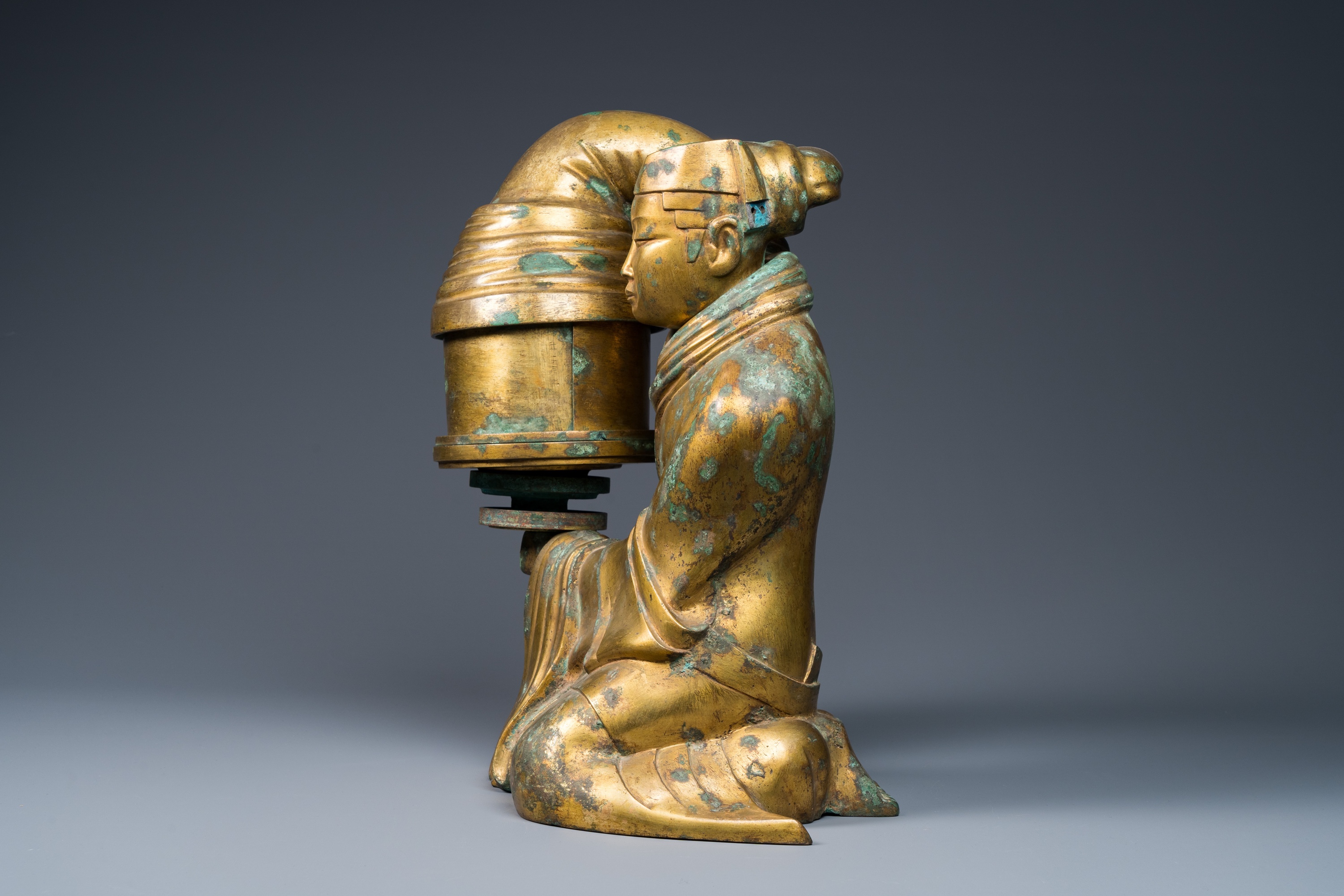 A large Chinese gilt bronze oil lamp in the shape of a kneeling figure, after a Han Dynasty example - Image 4 of 25