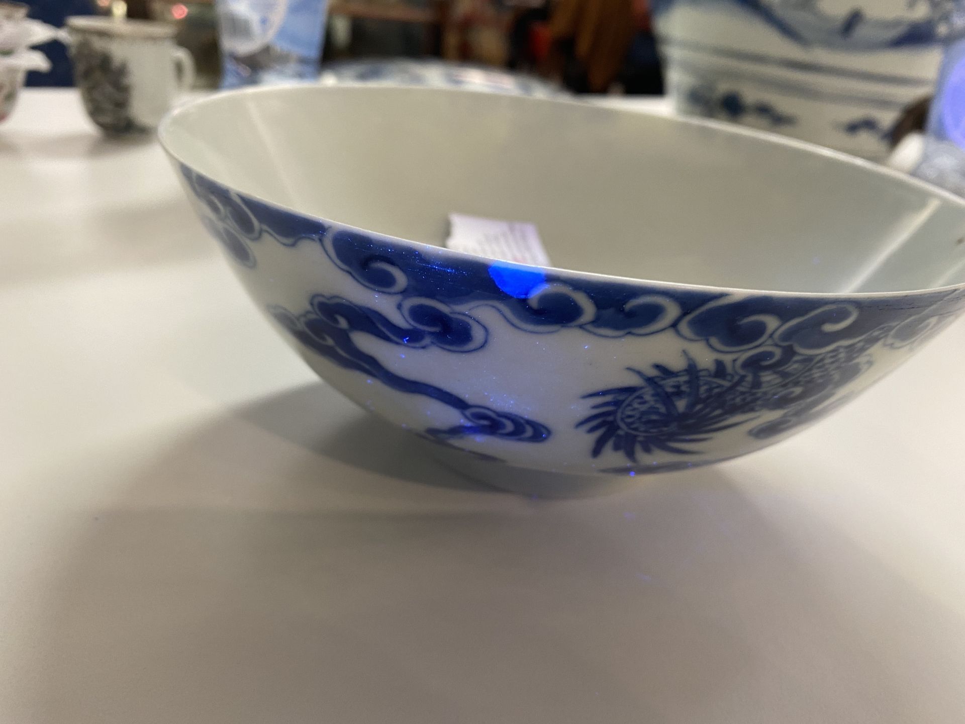 A Chinese blue and white 'Bleu de Hue' bowl for the Vietnamese market, reign of Tu Duc, late 19th C. - Image 12 of 13