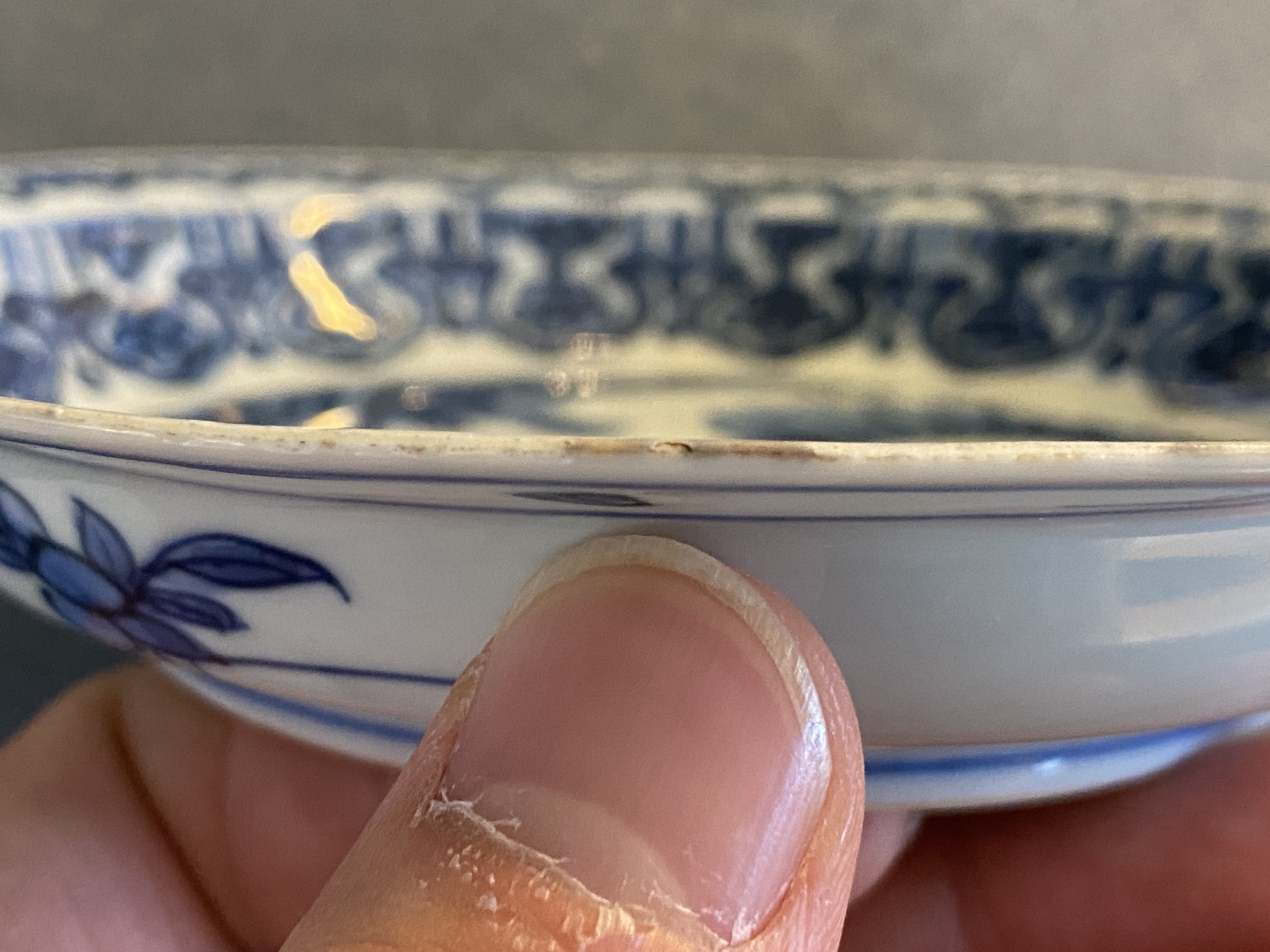 A Chinese blue and white 'frog' dish, Jiajing or Wanli - Image 10 of 13