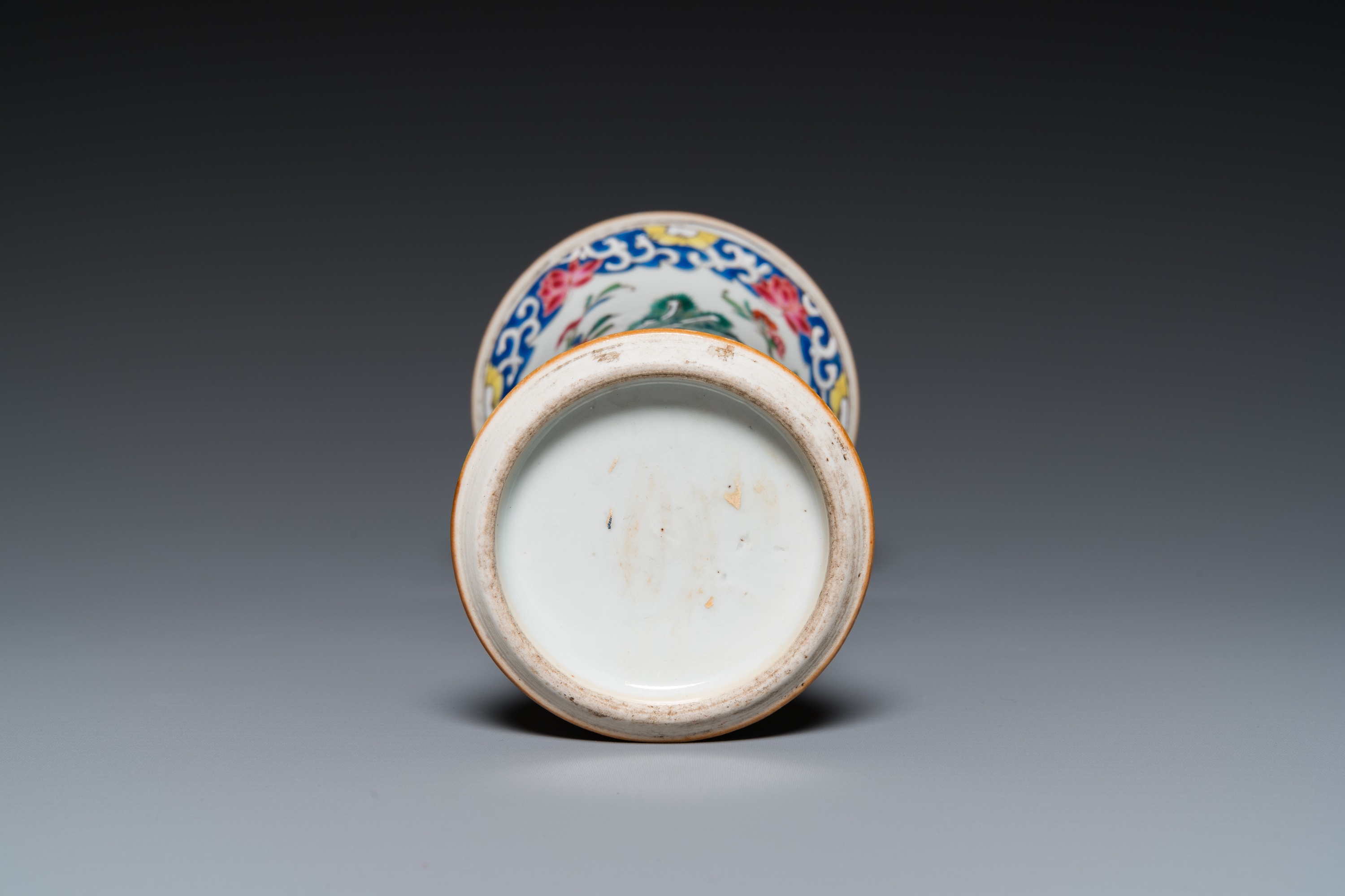 Two pairs of Chinese famille rose plates and a vase, Qianlong - Image 9 of 9