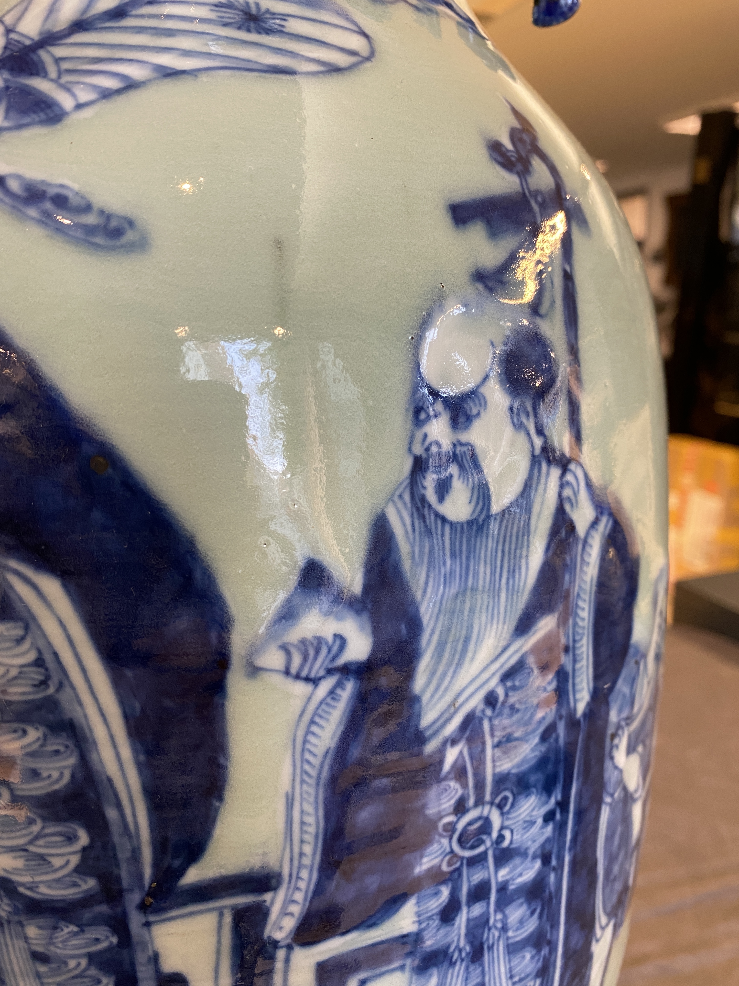 A Chinese blue and white celadon-ground 'immortals' vase, 19th C. - Image 12 of 17