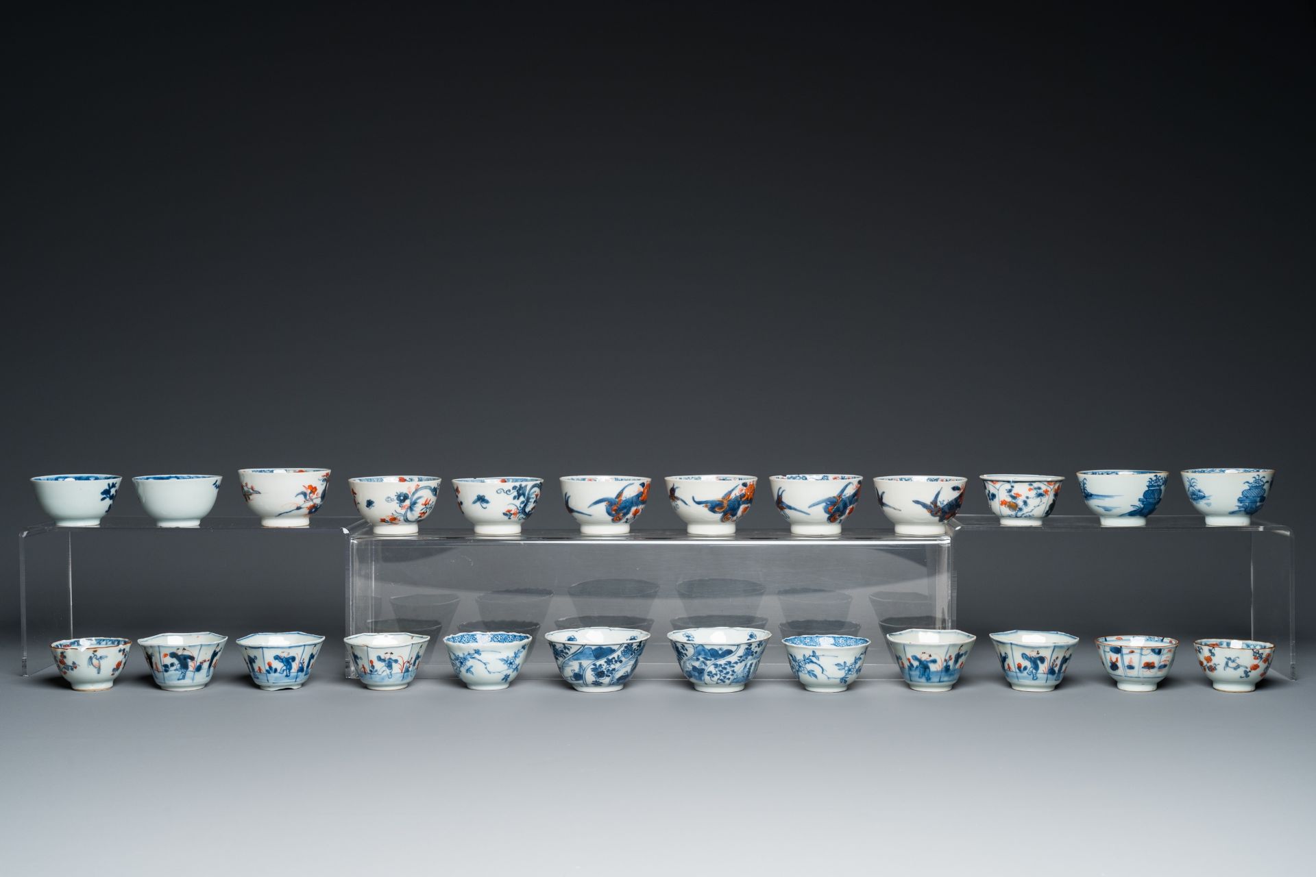 44 Chinese blue, white, famille rose and Imari-style cups and 62 saucers, Kangxi and later - Image 11 of 19