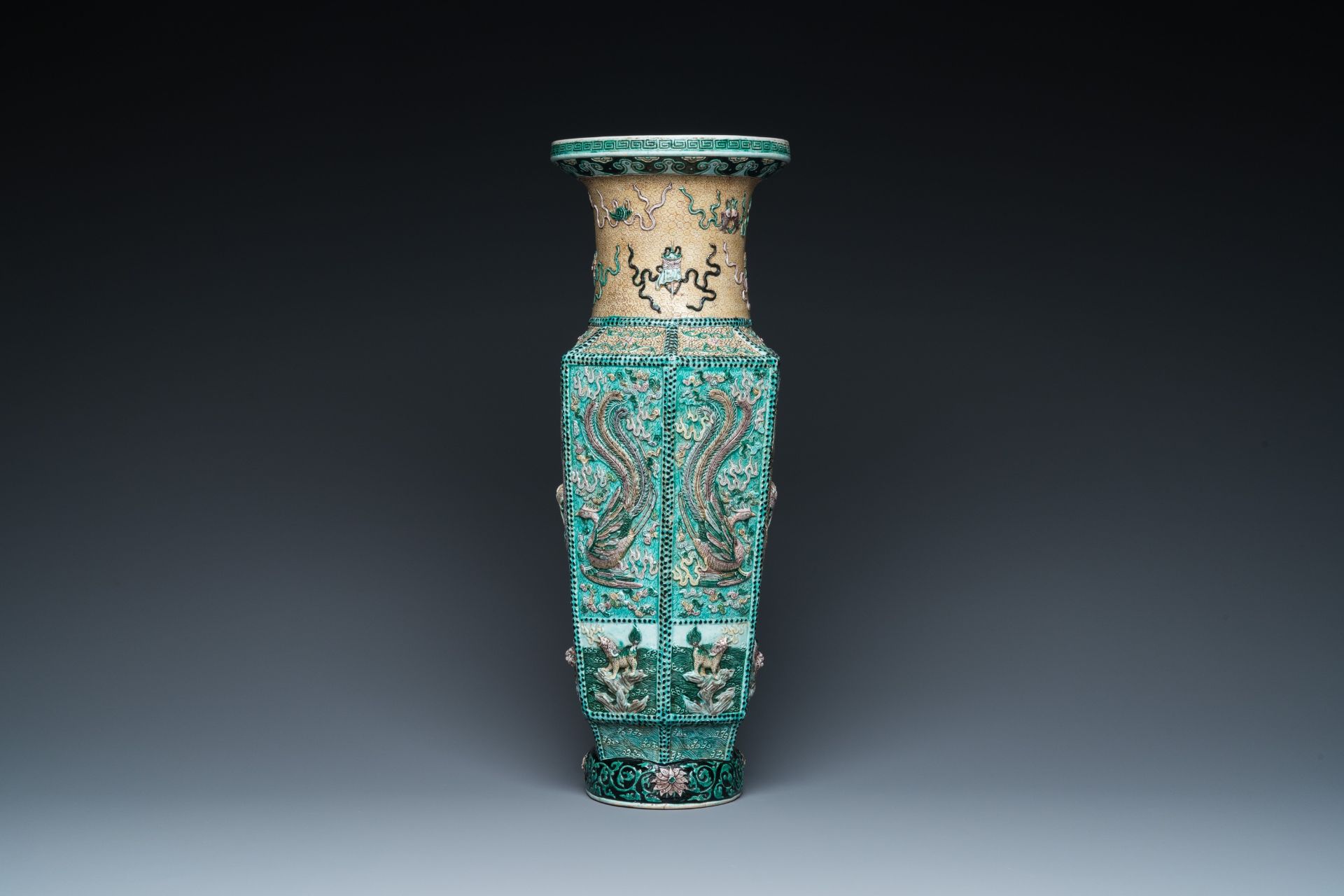 A Chinese hexagonal verte biscuit vase with applied dragon design, 19/20th C. - Image 2 of 26