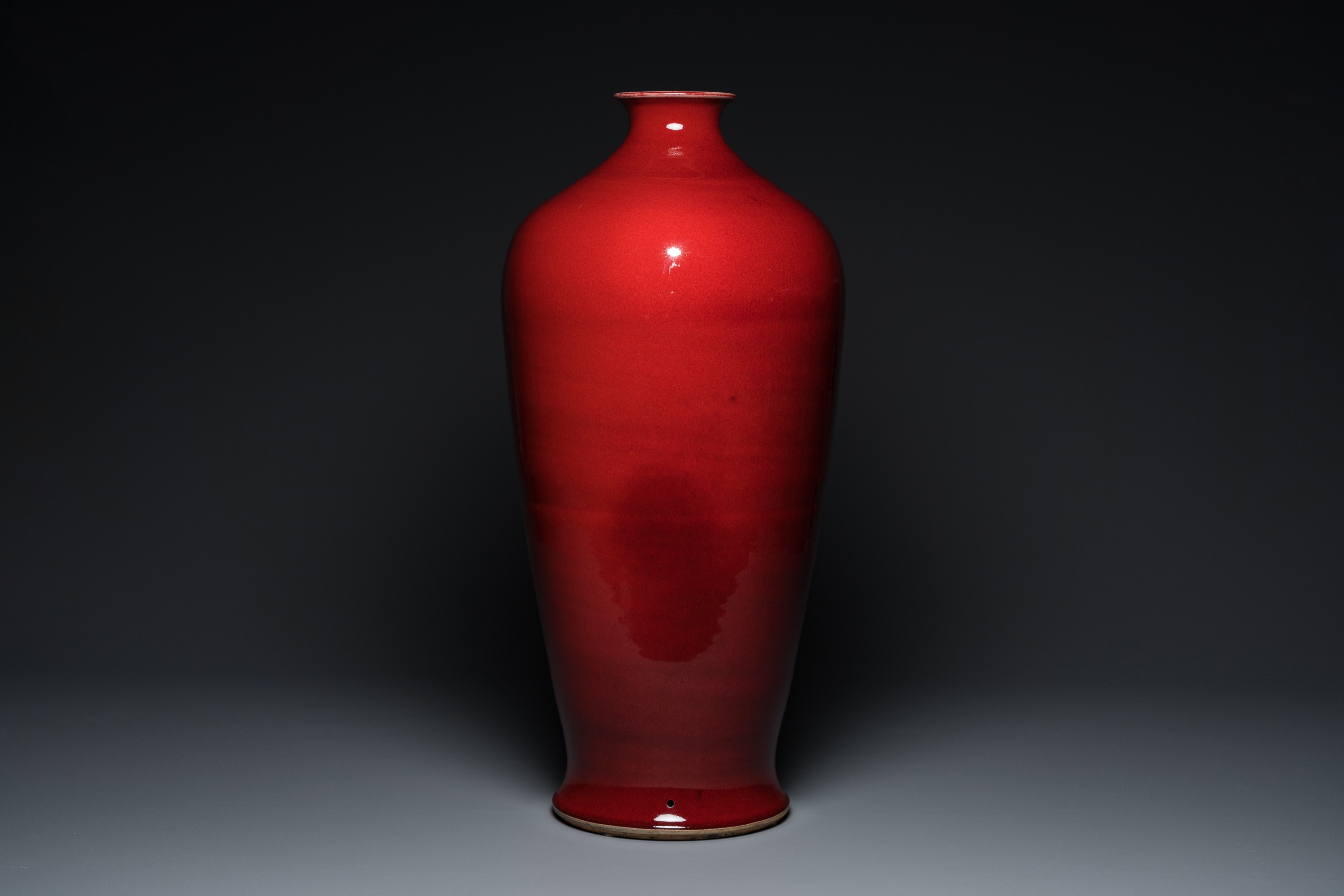 A large Chinese sang-de-boeuf-glazed 'meiping' vase, 20th C. - Image 2 of 6