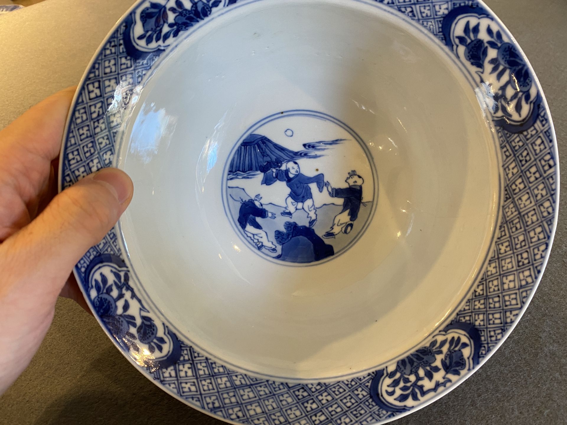 A Chinese blue and white 'poems' bowl, Kangxi mark and of the period - Image 12 of 25