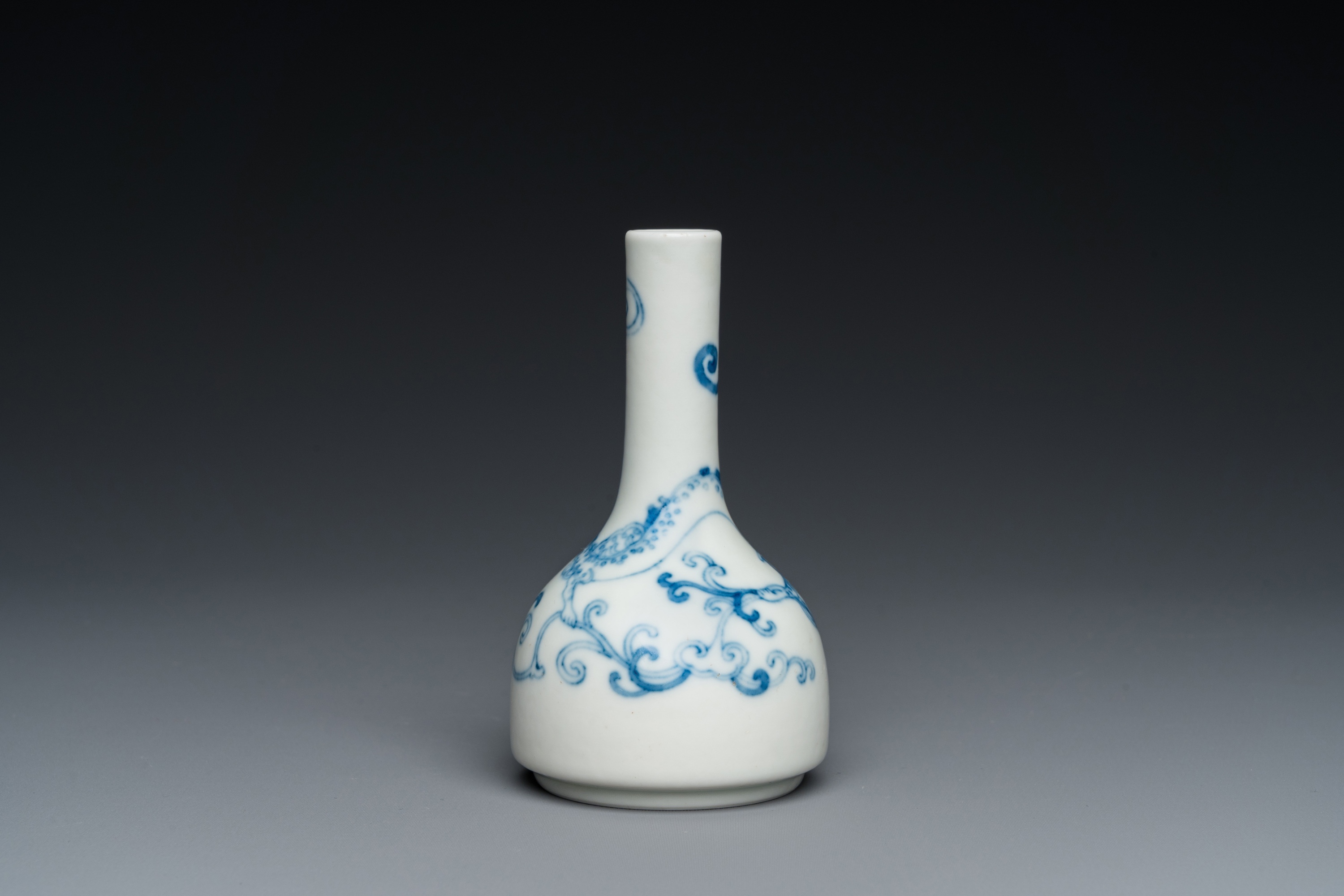 A small Chinese blue and white 'dragon' bottle vase, Yongzheng mark and possibly of the period - Image 4 of 29