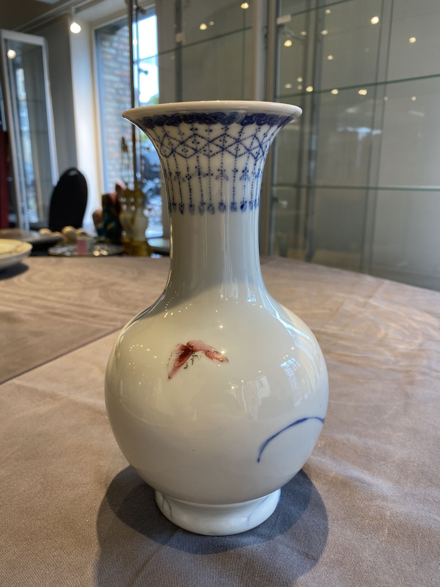 A Chinese blue and white 'Wang Bu' vase, Yongzheng mark, 20th C. - Image 10 of 22