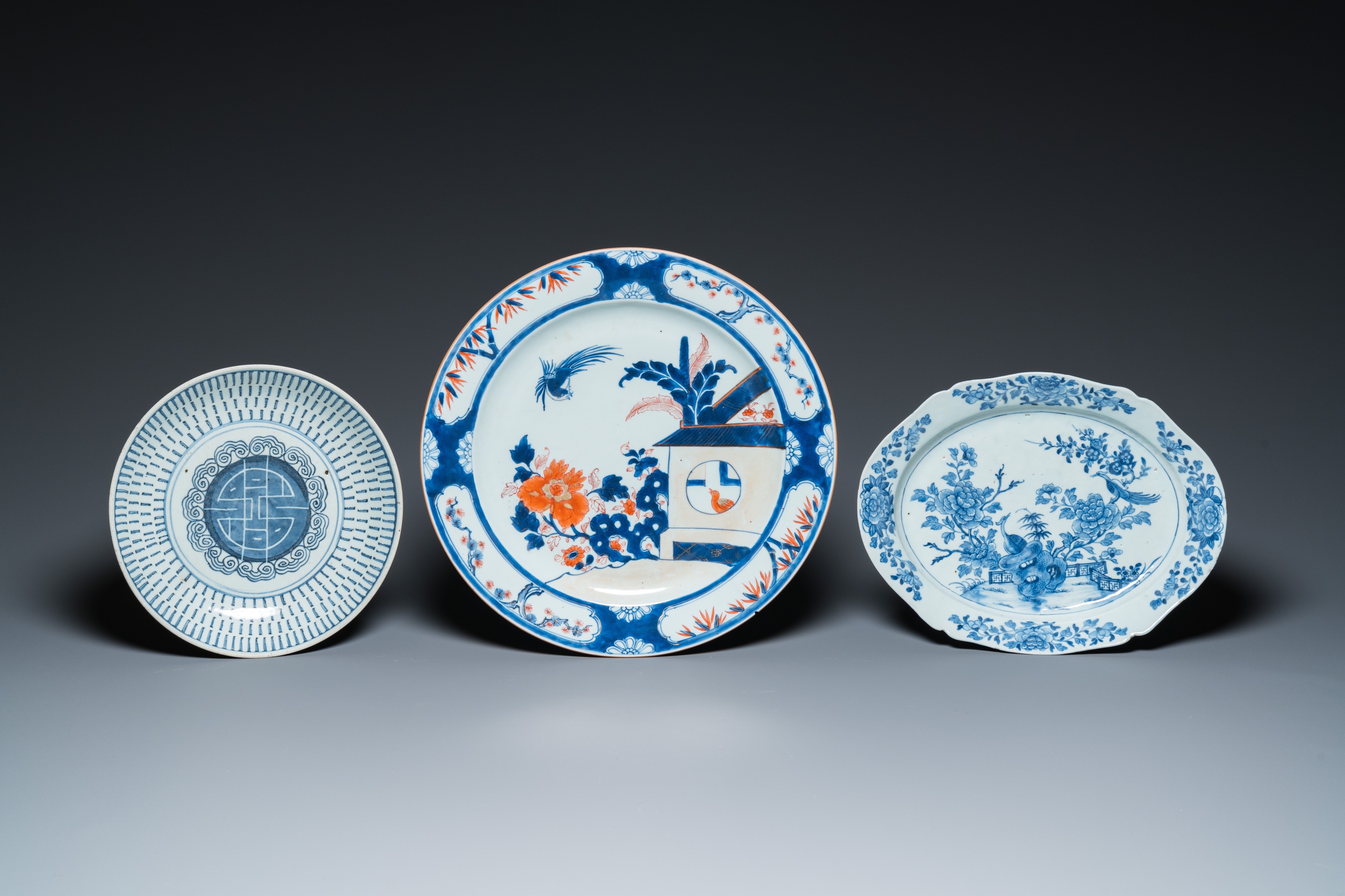 15 Chinese blue and white and Imari-style dishes and a teapot, Kangxi and later - Image 2 of 15