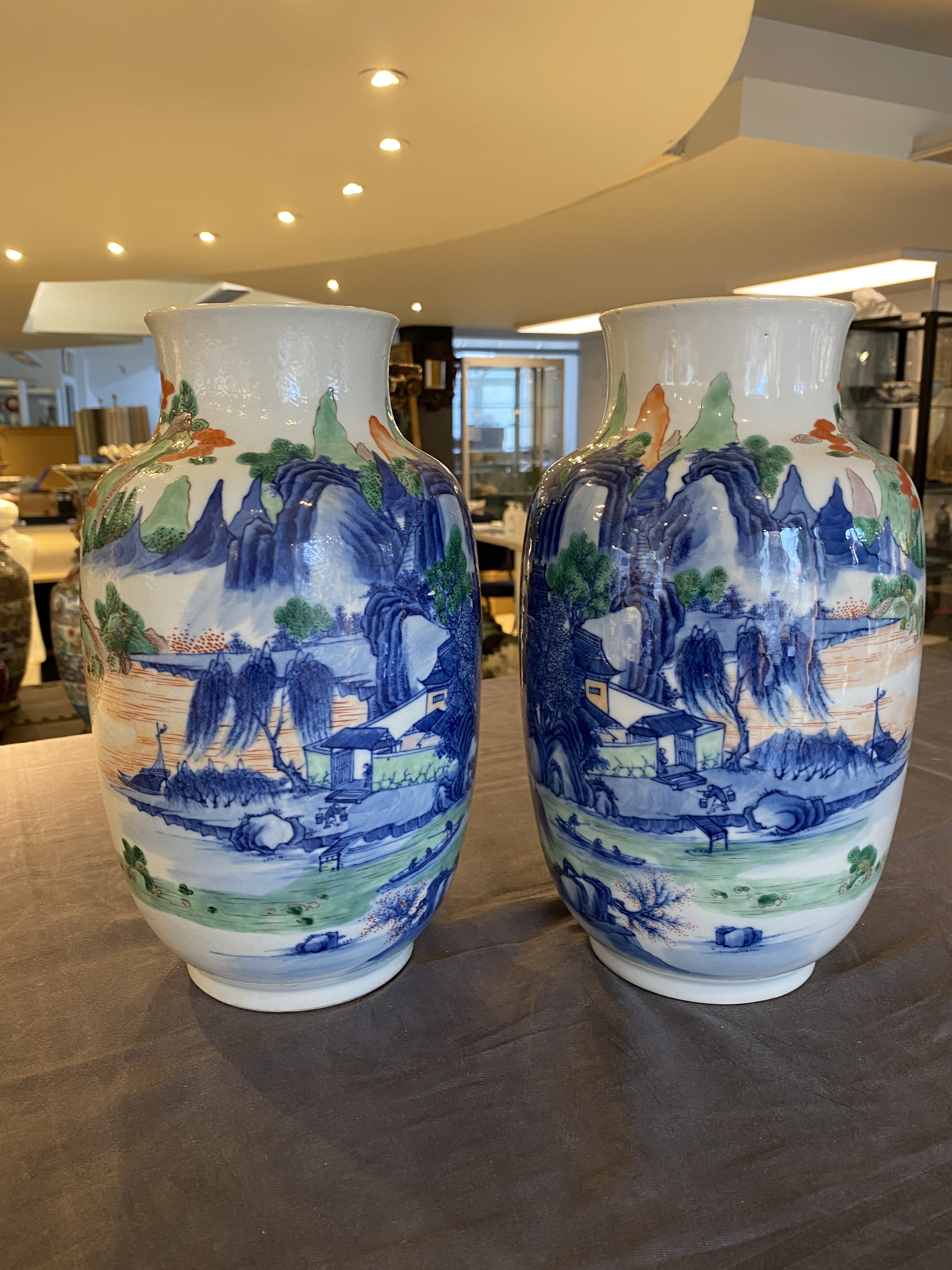 A pair of Chinese famille verte vases with fine landscapes, Yongzheng mark, 19/20th C. - Image 8 of 30