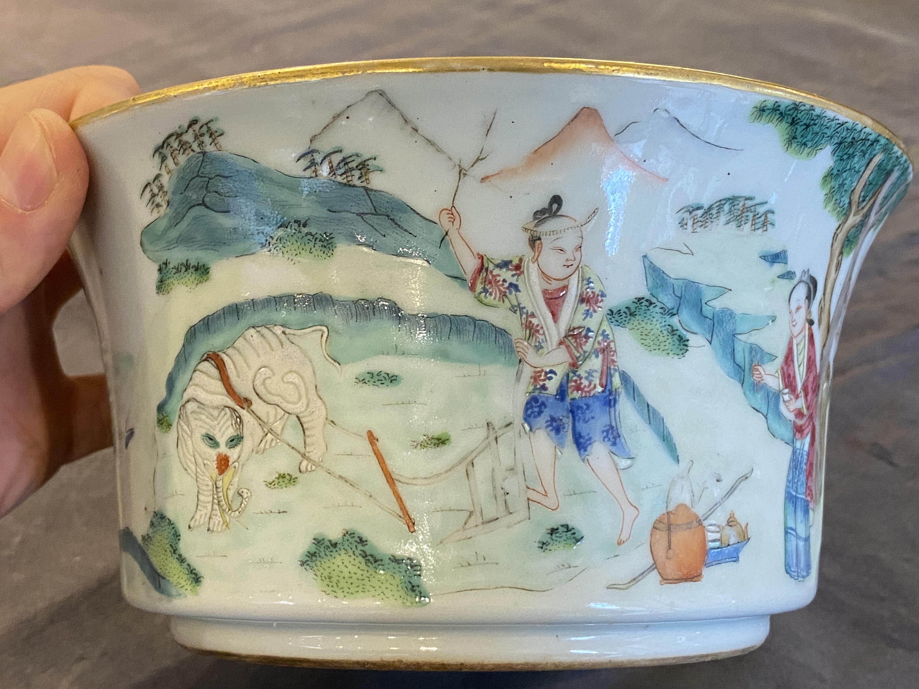 A Chinese famille rose narrative subject bowl, Daoguang mark and of the period - Image 10 of 15