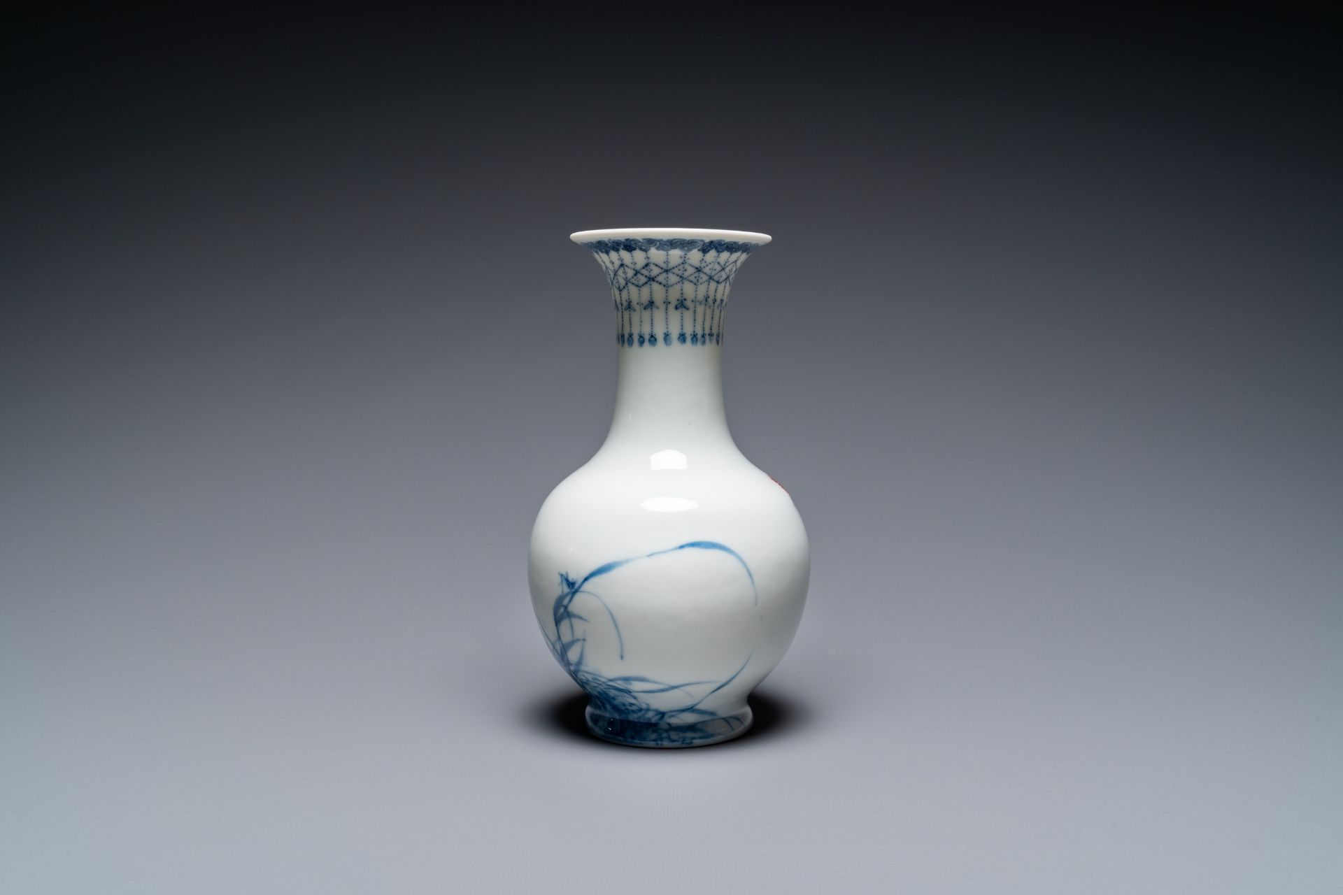 A Chinese blue and white 'Wang Bu' vase, Yongzheng mark, 20th C. - Image 4 of 22