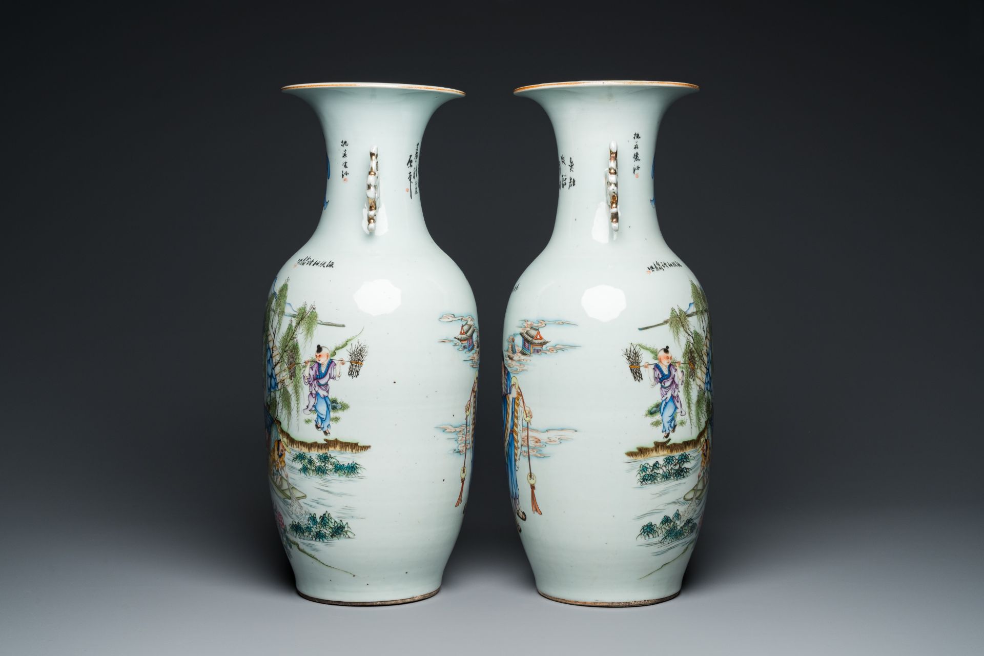 A pair of Chinese famille rose vases with two-sided design, 19/20th C. - Image 4 of 6