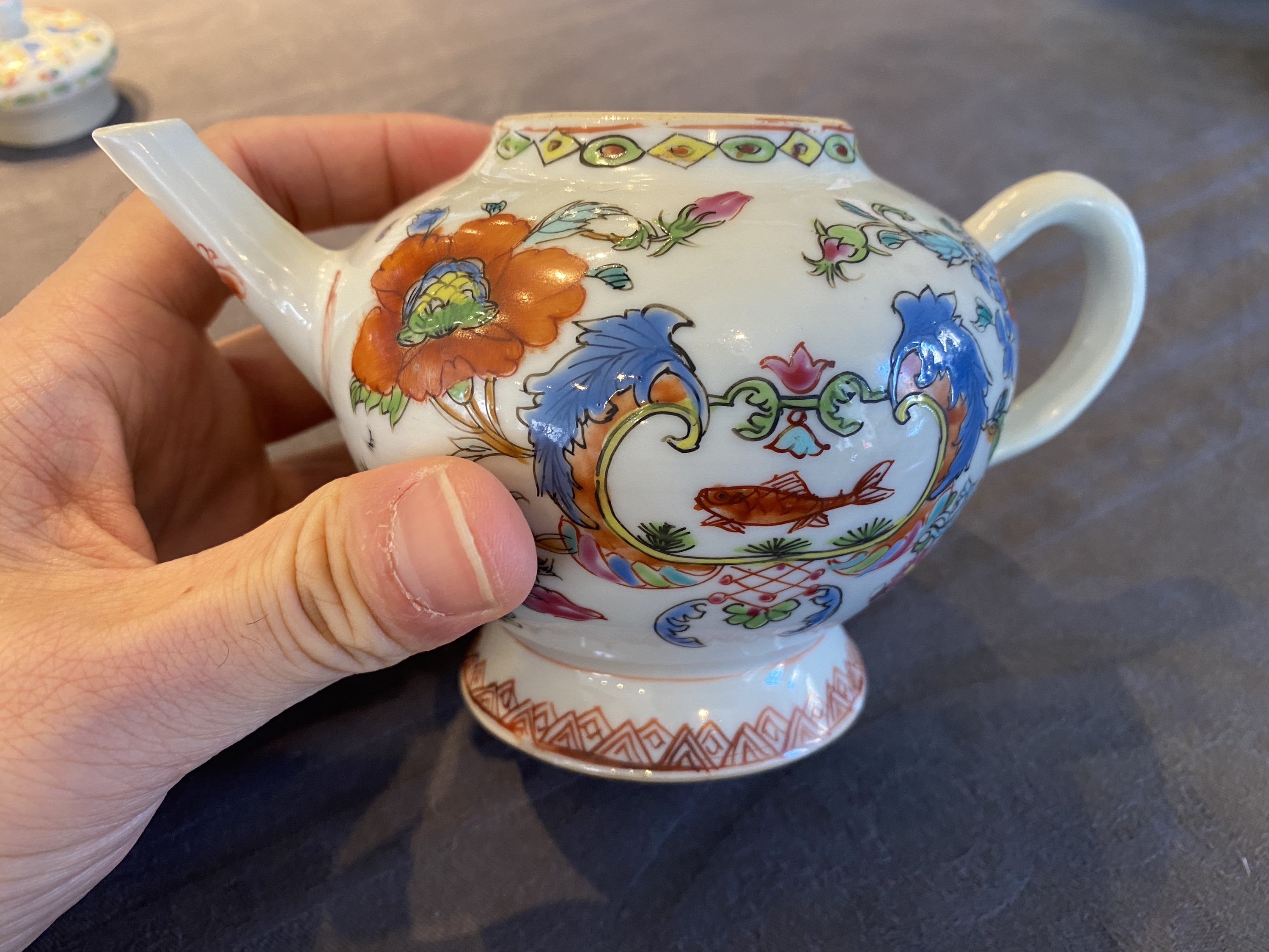 A Chinese famille rose 'Pompadour' teapot and cover, Qianlong - Image 23 of 32