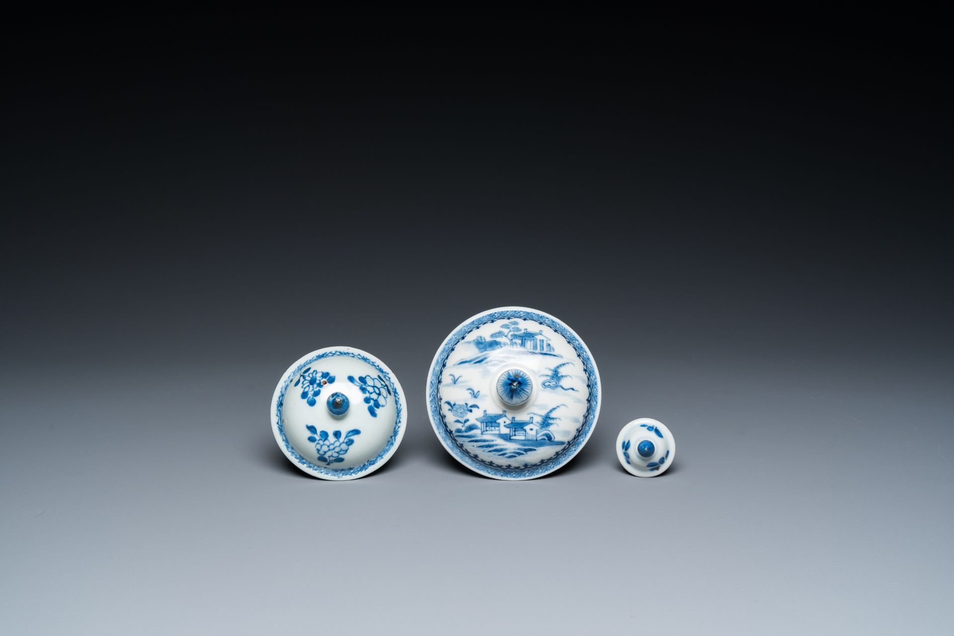 Six Chinese blue and white porcelain wares, Qianlong - Bild 10 aus 11