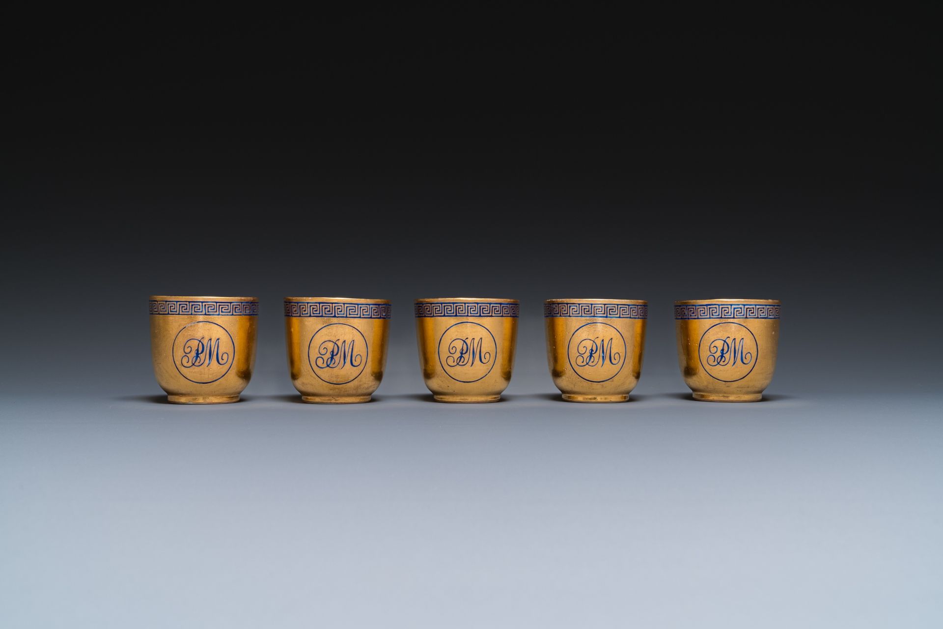 Ten rare Chinese PM-monogrammed gilt-ground cups and saucers, Yongzheng/Qianlong - Image 9 of 17