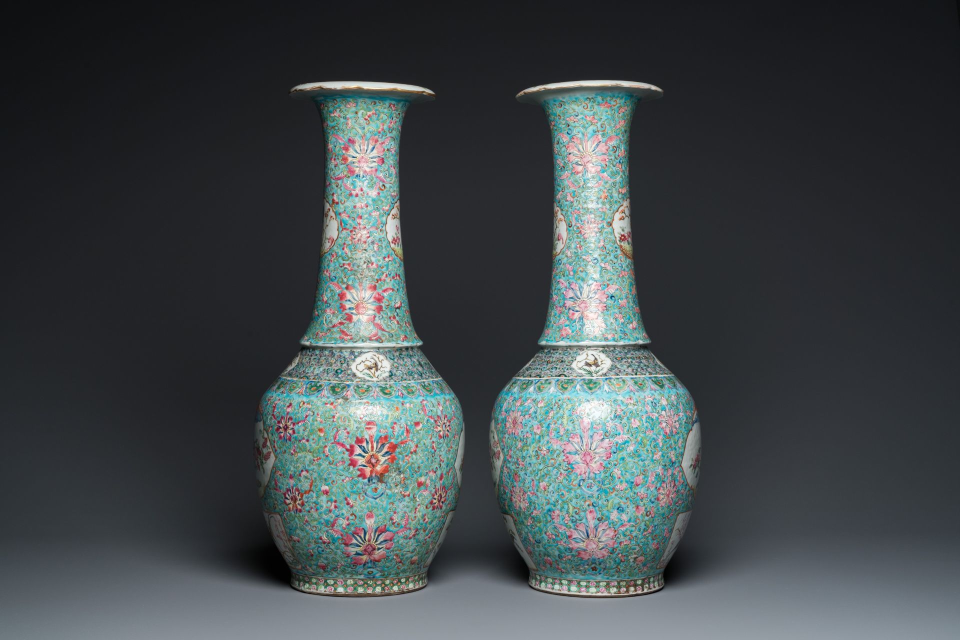 A pair of Chinese turquoise-ground famille rose vases, 19th C. - Image 2 of 6