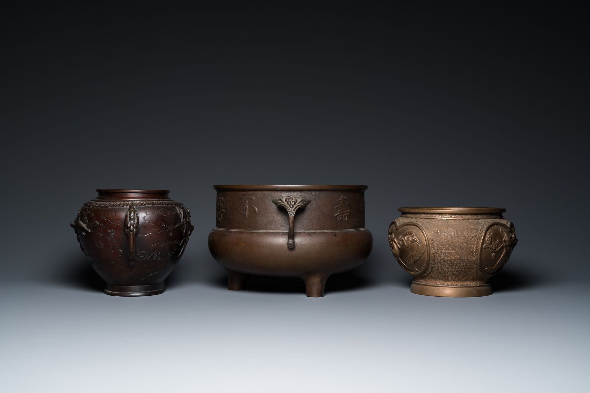 Six Japanese bronze vases and censers, Edo/Meiji, 18/19th C. - Image 5 of 13