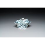 A blue and white tureen with reticulated cover, Worcester, England, 18th C.