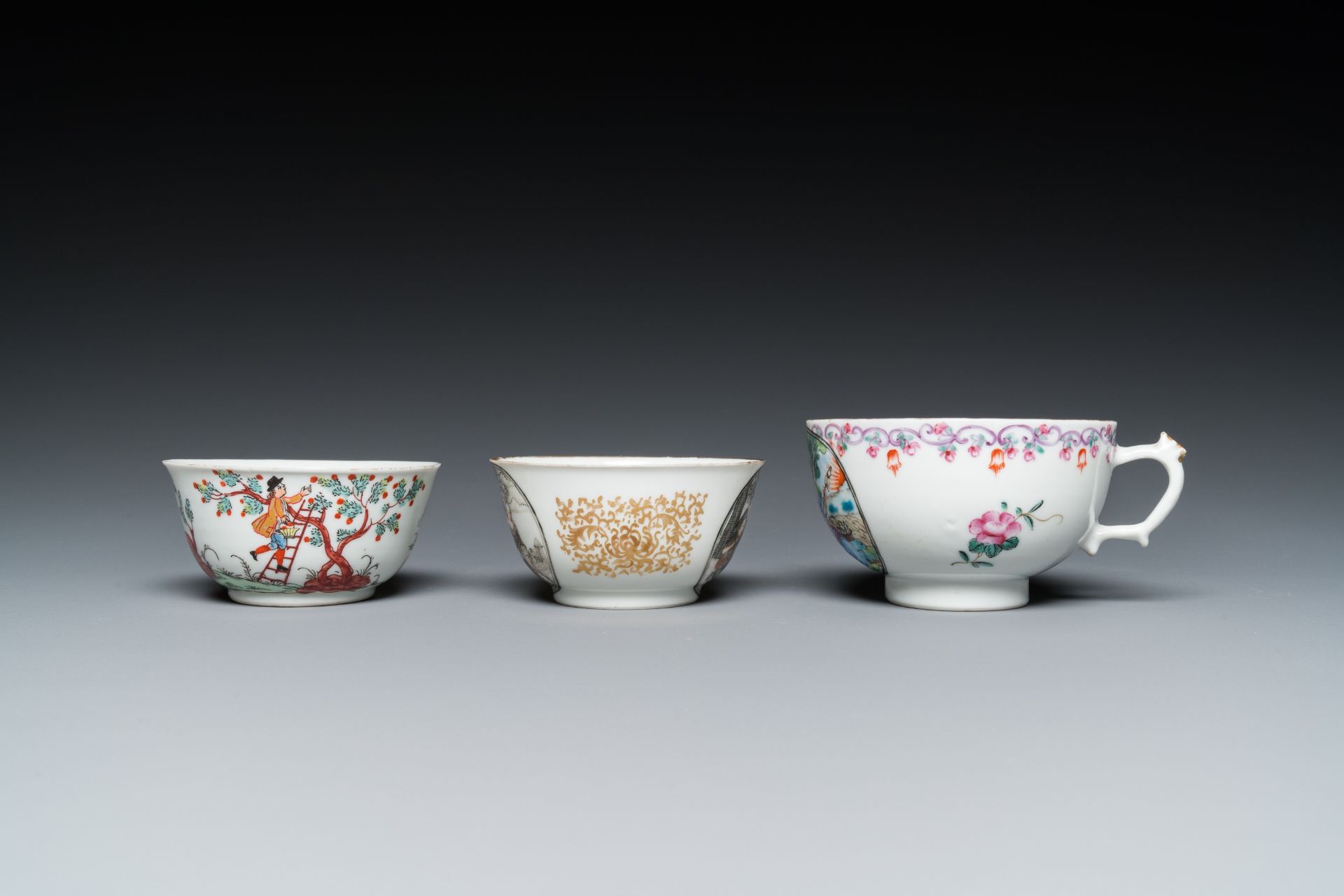 Three Chinese export porcelain cups and saucers, Qianlong - Bild 7 aus 9