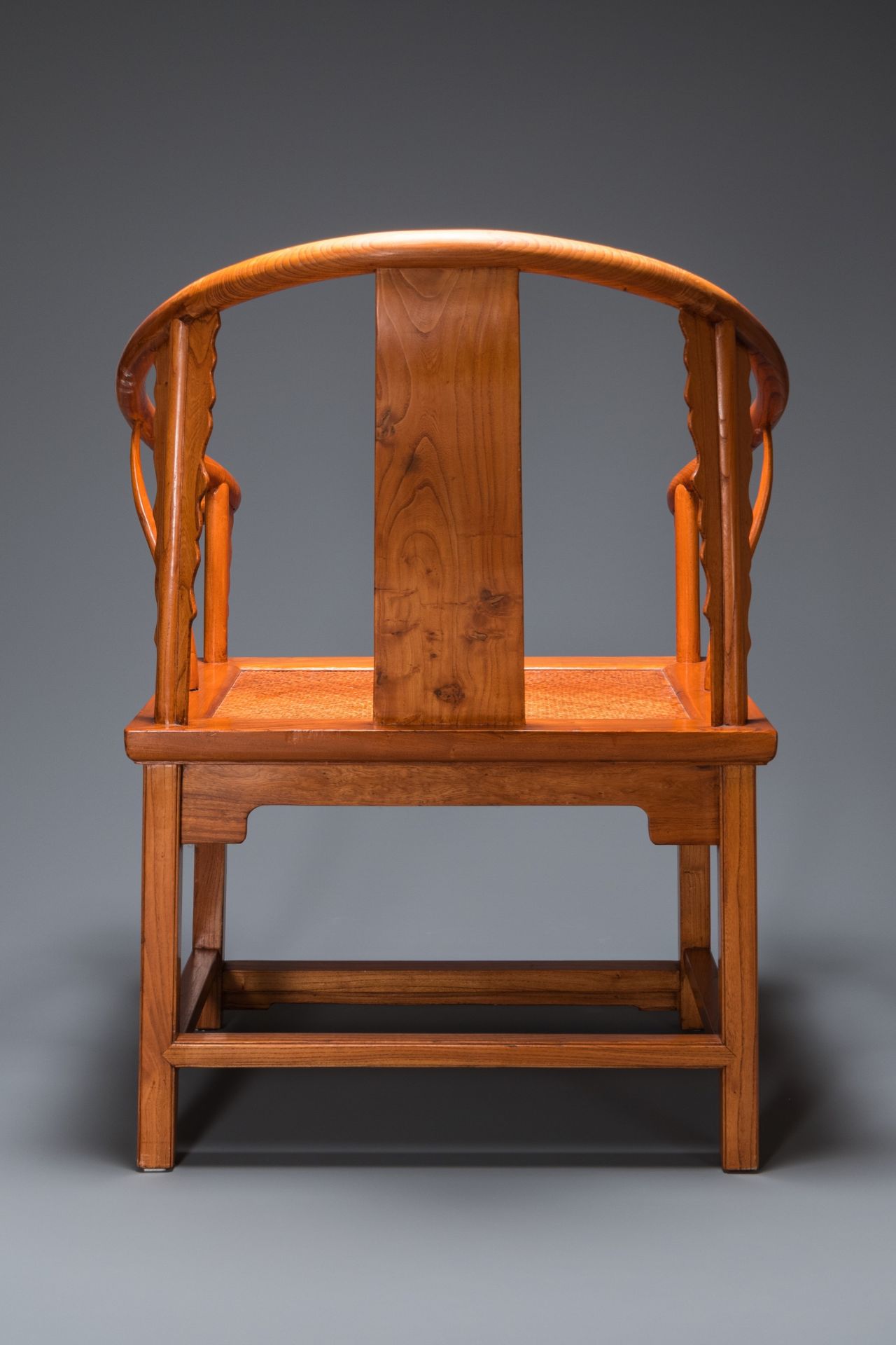 A pair of Chinese elmwood 'horseshoe' chairs, Republic - Image 4 of 20