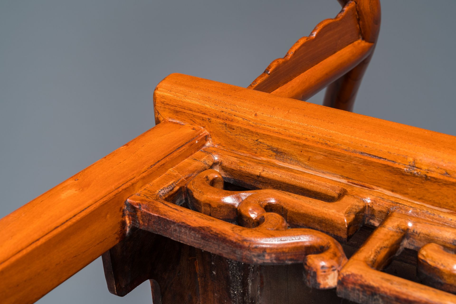 A pair of Chinese elmwood 'horseshoe' chairs, Republic - Image 16 of 20