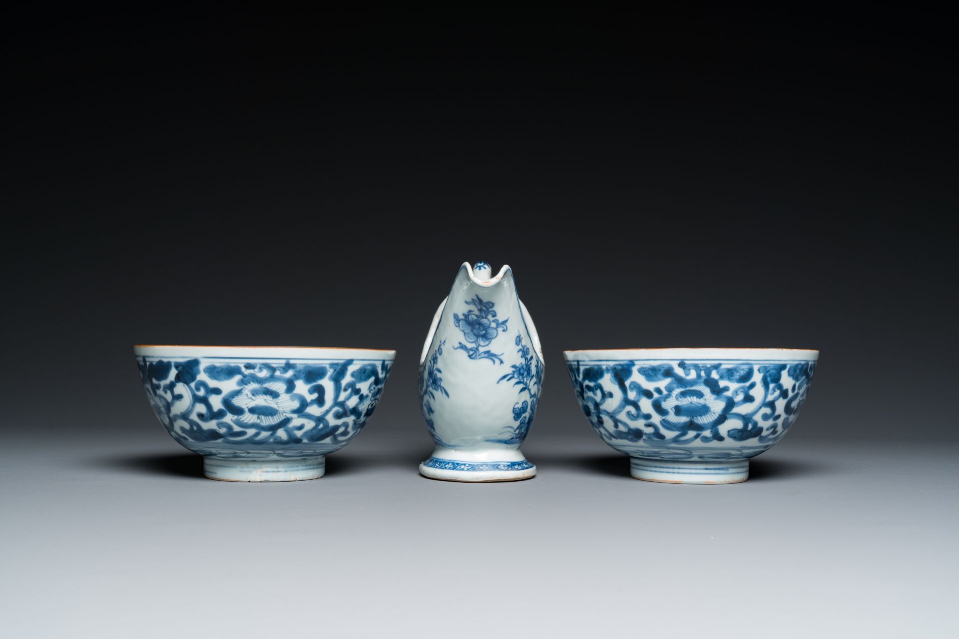 A varied collection of Chinese blue, white and famille rose porcelain, Kangxi/Qianlong - Bild 14 aus 17