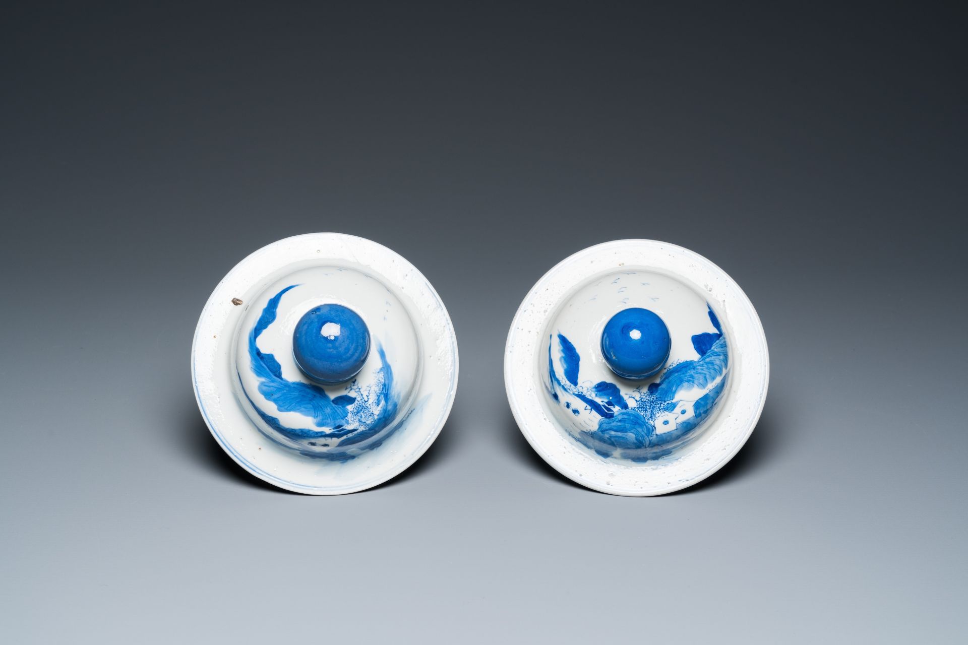 A pair of Chinese blue and white covered vases and a pair of Nanking famille rose vases, 19th C. - Image 8 of 9