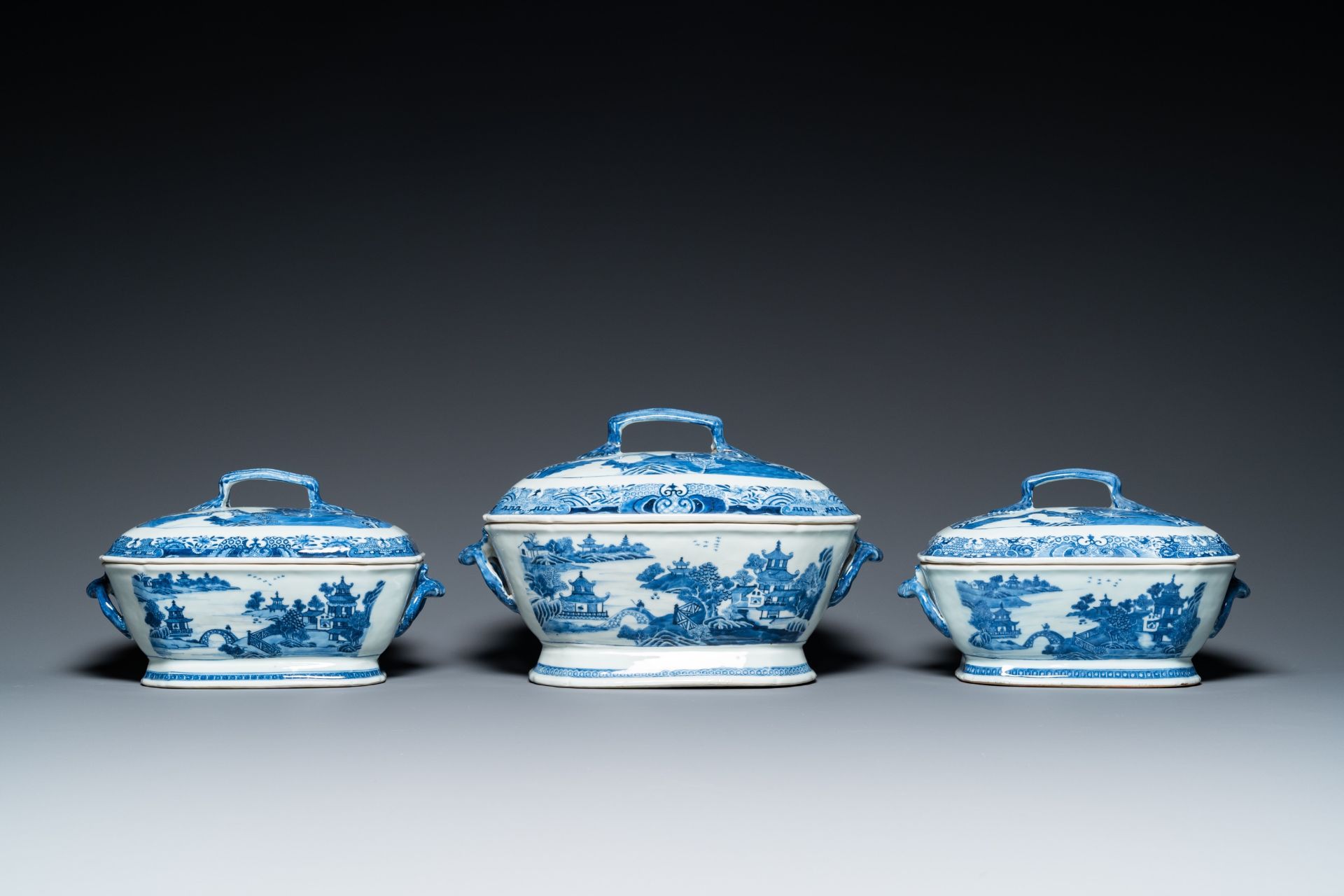 A Chinese blue and white 53-piece service, Qianlong - Image 2 of 19