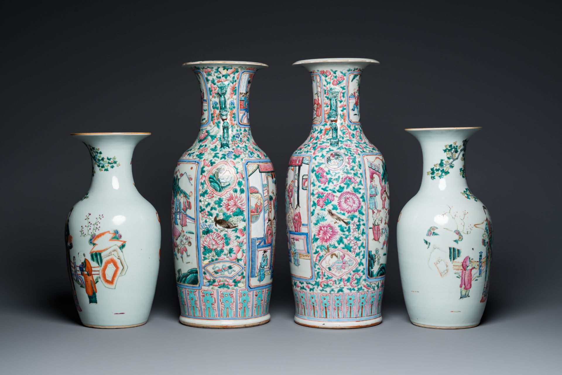 Two pairs of Chinese famille rose vases, 19th C. - Image 4 of 10