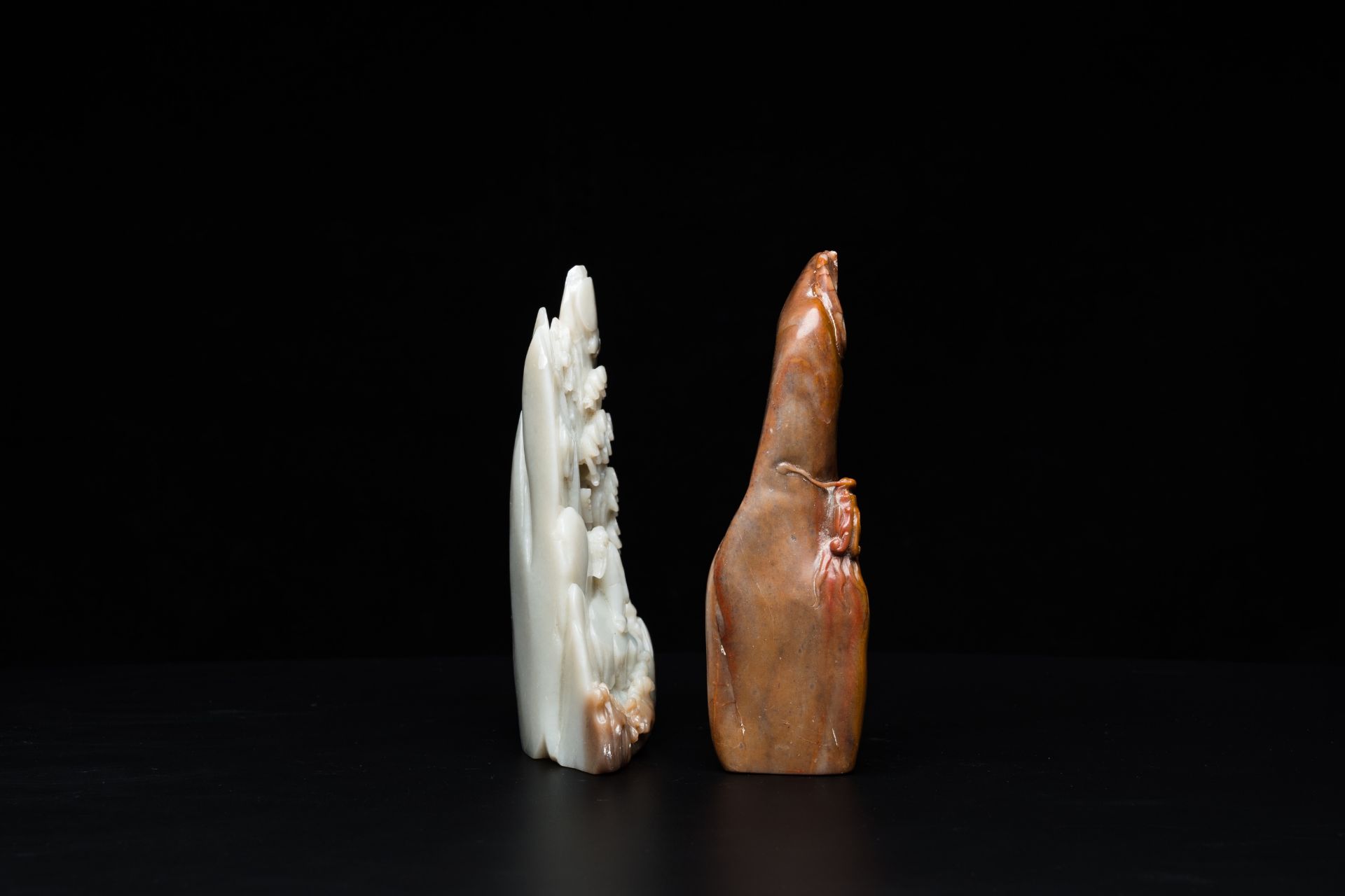 A Chinese brown jade inscribed seal stamp and a white jade 'mountainous landscape' carving, 19/20th - Image 5 of 10