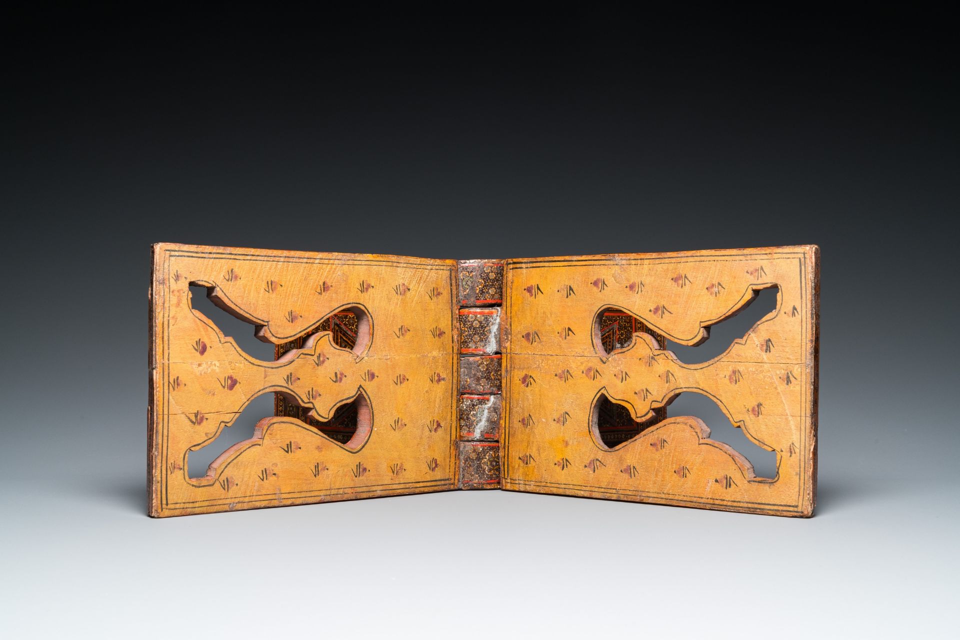 A painted and lacquered wooden Qur'an stand and a box and cover, Qajar, Persia, 19th C. - Image 7 of 16
