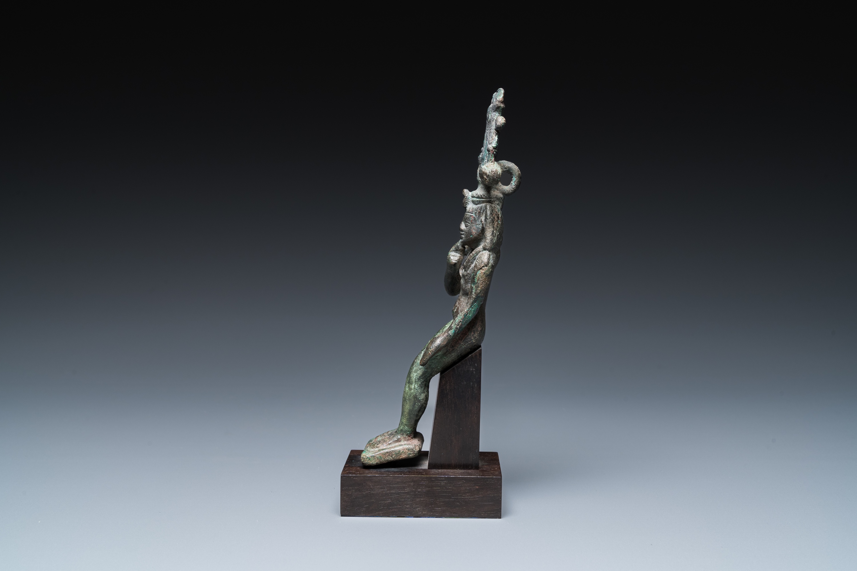 An Egyptian bronze sculpture of Horus, Saite period - Image 4 of 6