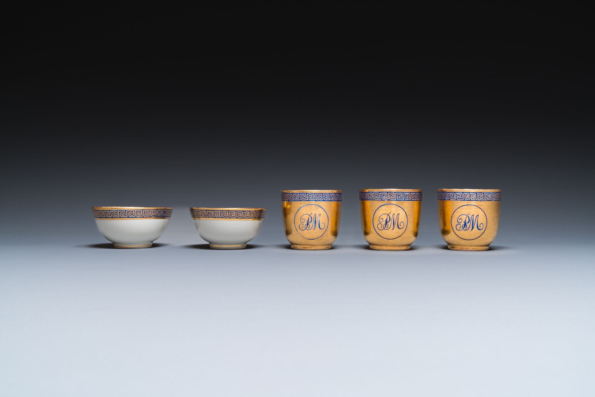 Ten rare Chinese PM-monogrammed gilt-ground cups and saucers, Yongzheng/Qianlong - Image 13 of 17
