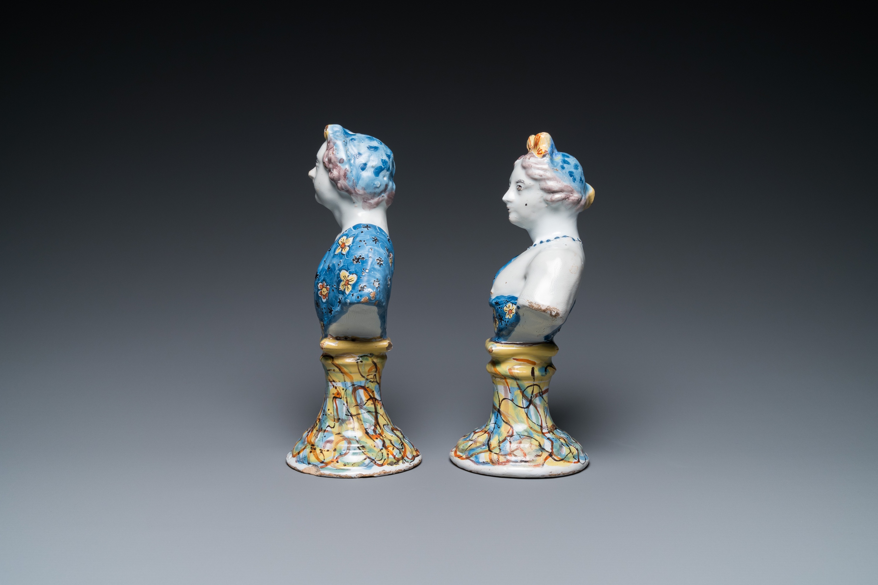 A pair of polychrome Dutch Delft busts on bases imitating marble, 18th C. - Image 5 of 7