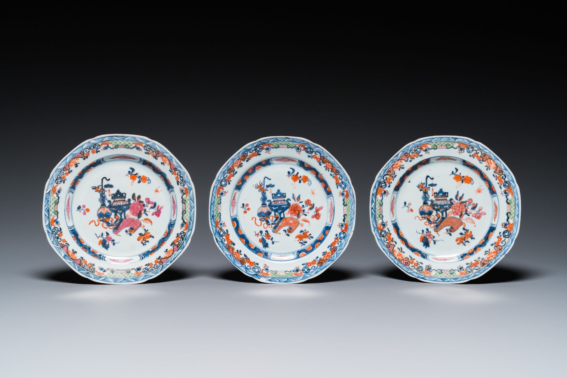 A varied collection of Chinese porcelain, Kangxi/Qianlong - Bild 4 aus 13