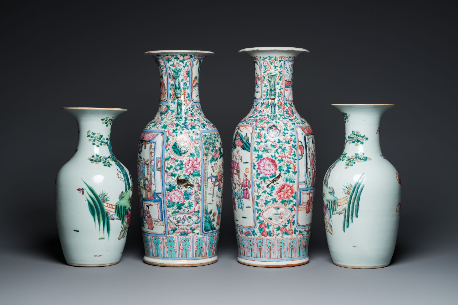 Two pairs of Chinese famille rose vases, 19th C. - Image 6 of 10