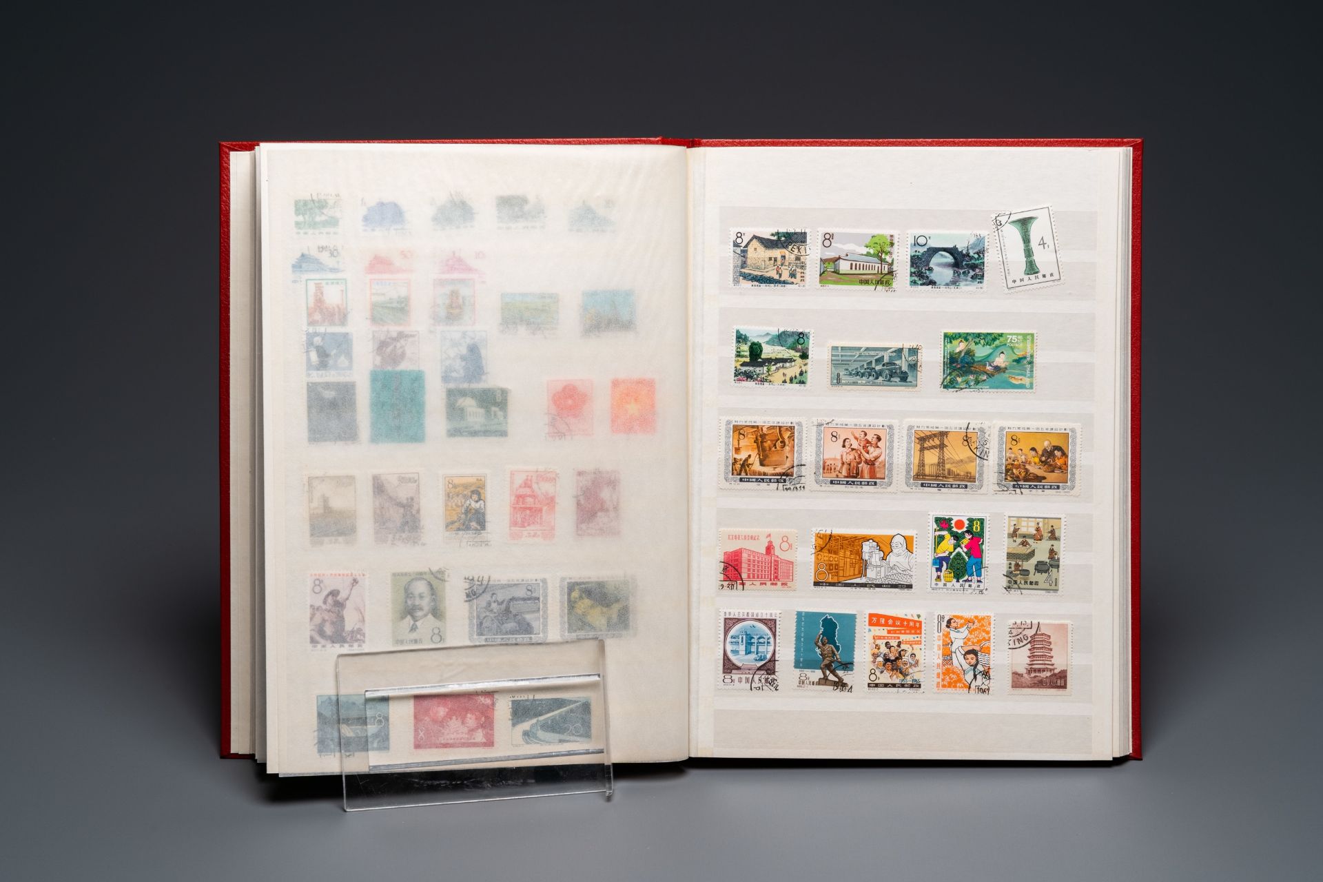 An album of Chinese postal stamps, 20th C. - Image 11 of 14