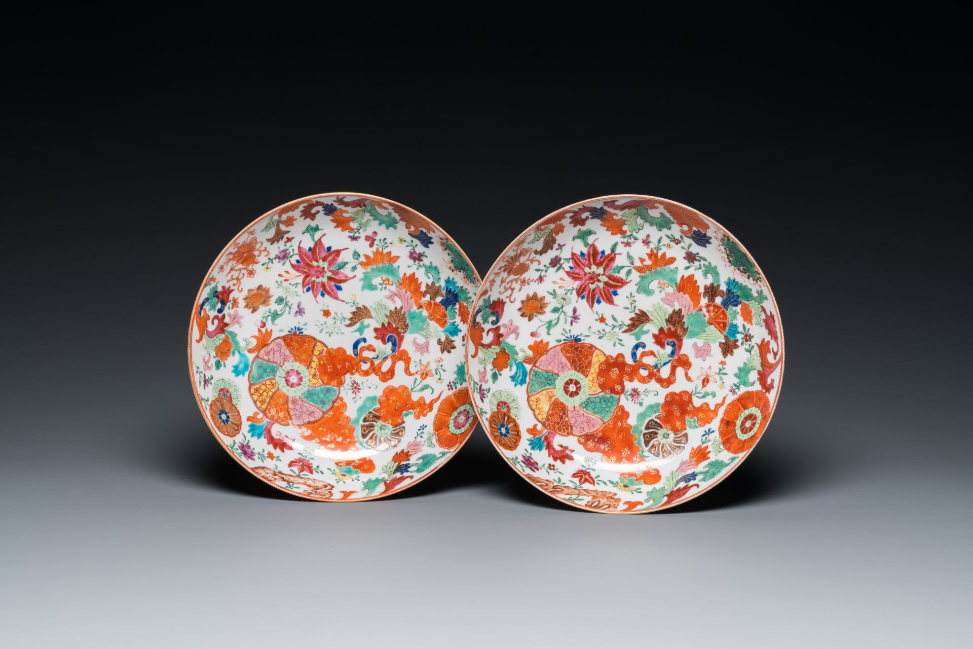 A pair of Chinese famille rose 'pseudo-tobacco leaf' plates, Qianlong