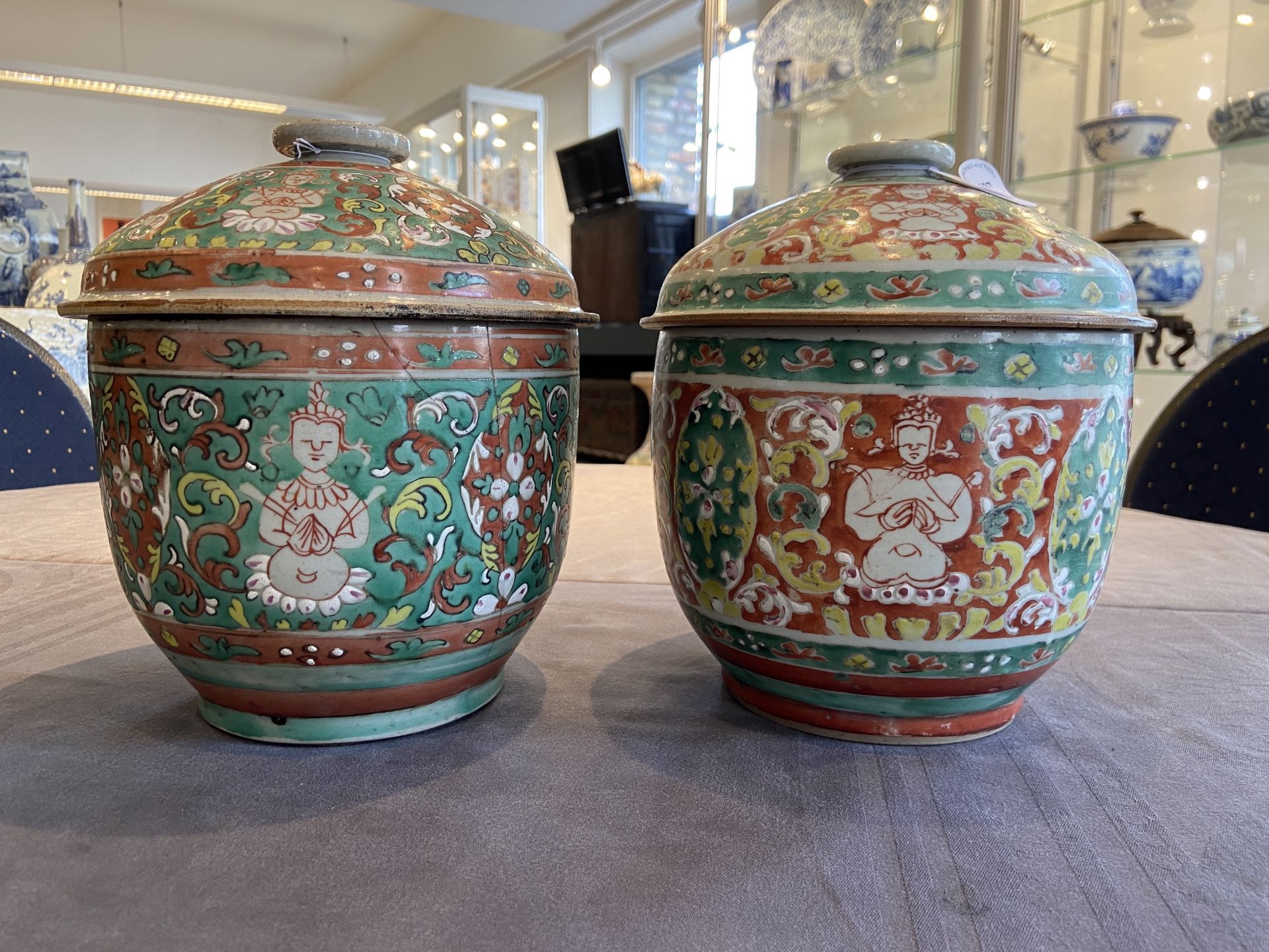 Two large Chinese 'Bencharong' bowls and covers for the Thai market, 18/19th C. - Image 20 of 20