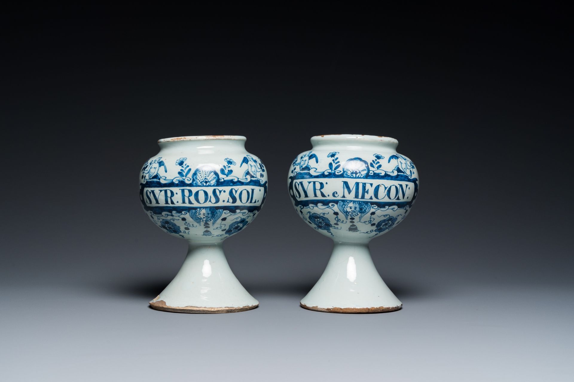 A pair of blue and white English Delftware wet drug jars, probably London, early 18th C. - Image 5 of 7