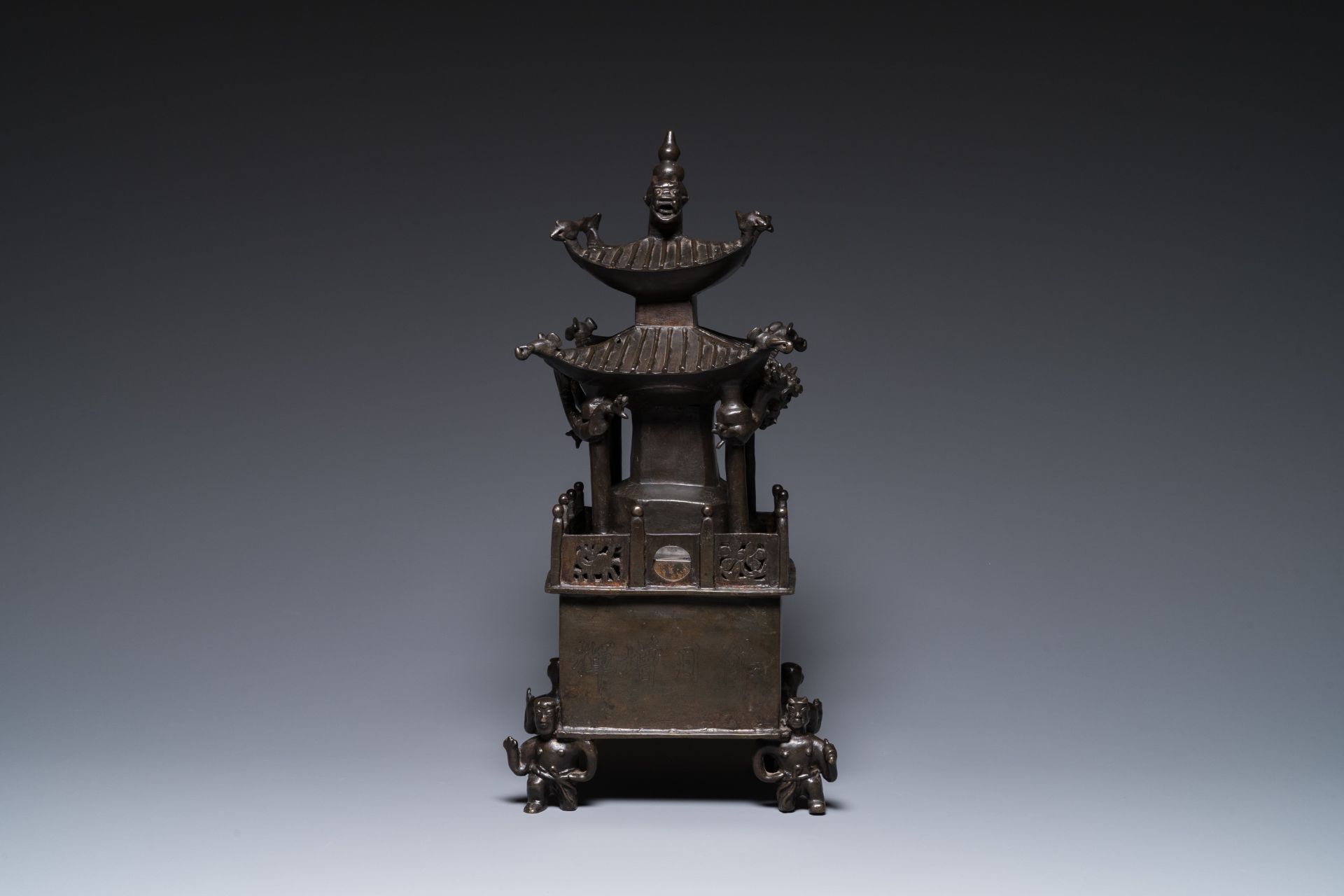 A Chinese inscribed bronze 'square pagoda' censer and cover, 17/18th C. - Image 3 of 7