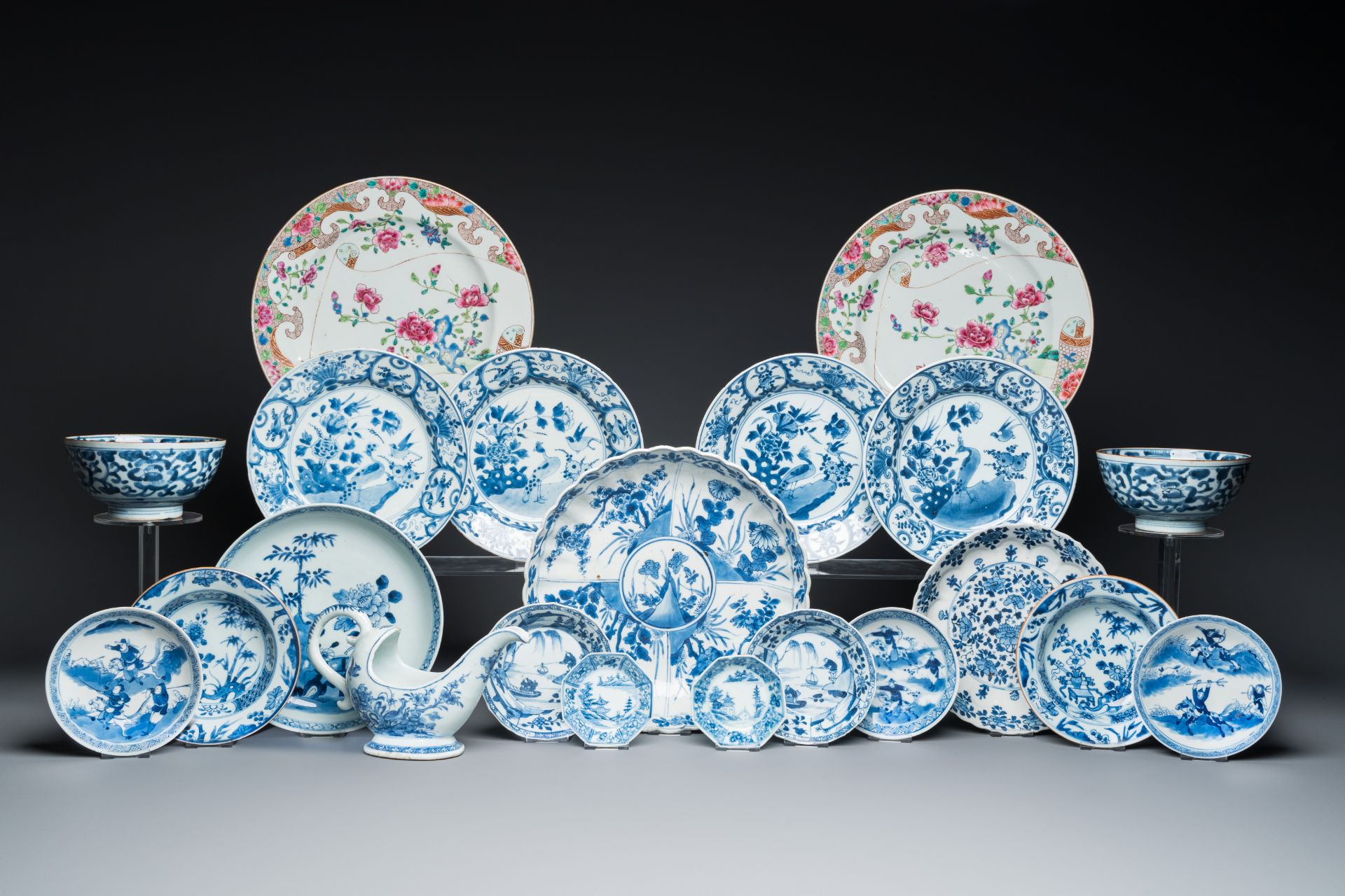 A varied collection of Chinese blue, white and famille rose porcelain, Kangxi/Qianlong