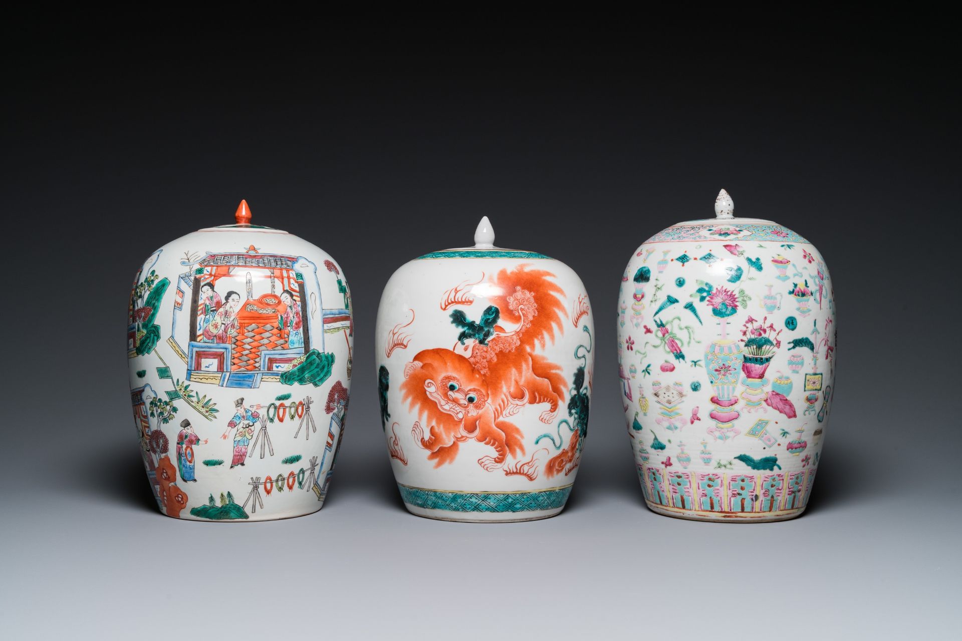 Three Chinese famille rose and verte jars with covers, 19/20th C. - Image 2 of 7