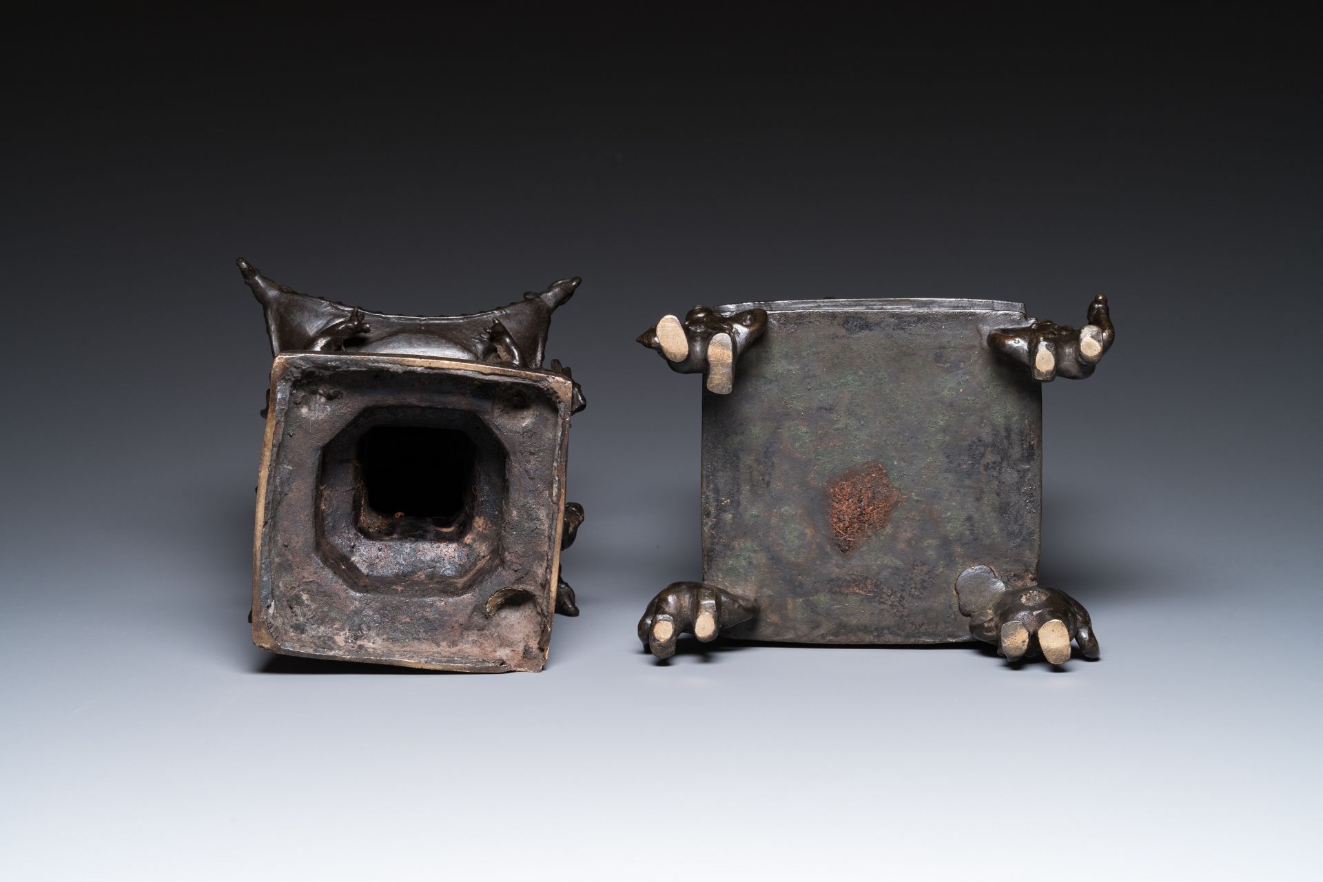 A Chinese inscribed bronze 'square pagoda' censer and cover, 17/18th C. - Image 7 of 7