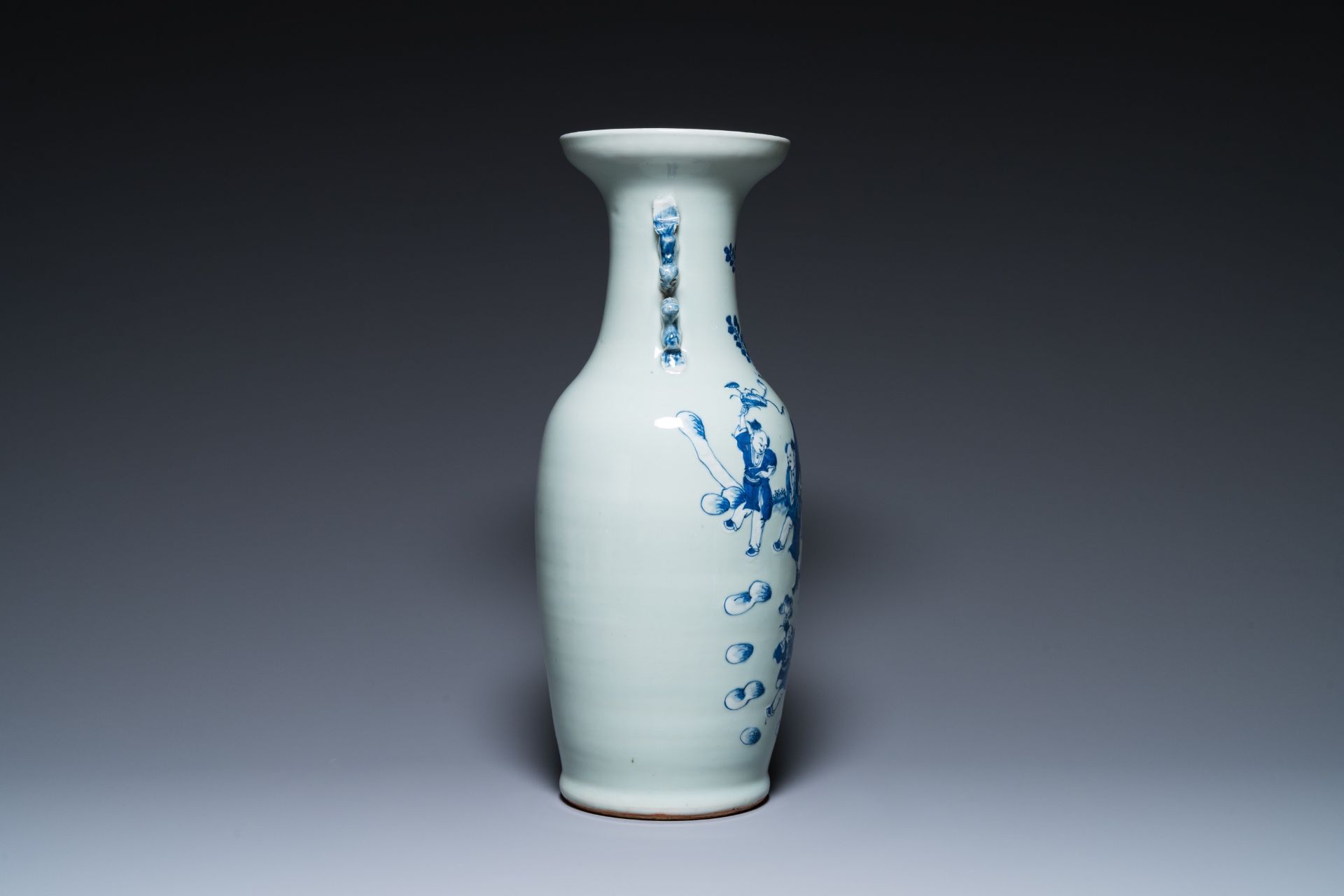 A Chinese blue and white celadon-ground vase, a pair of Nanking vases and a famille verte fish bowl, - Bild 9 aus 19