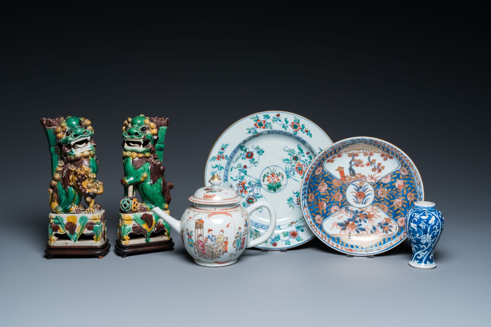 A varied collection of Chinese porcelain, Kangxi/Qianlong