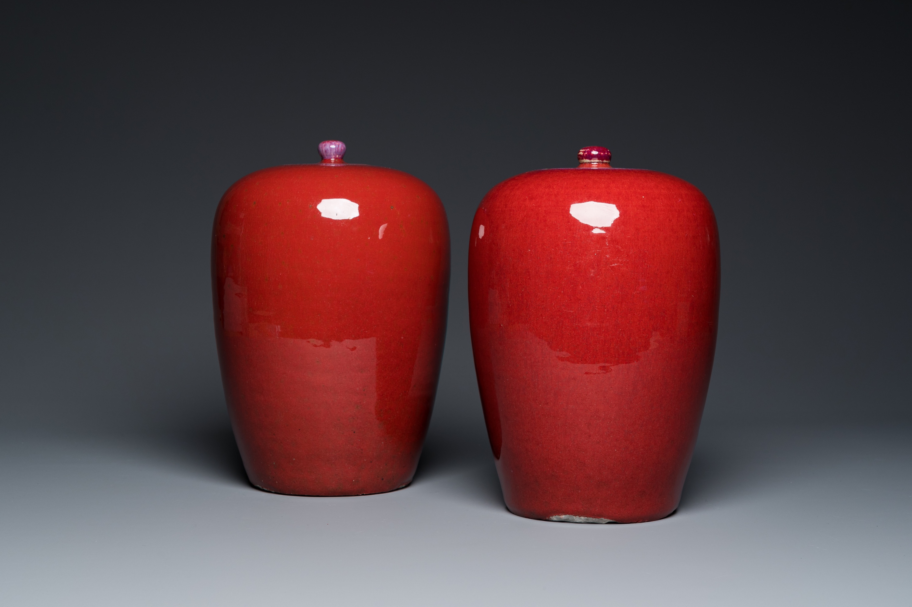 A pair of Chinese sang-de-boeuf-glazed covered jars, 19th C. - Image 2 of 8