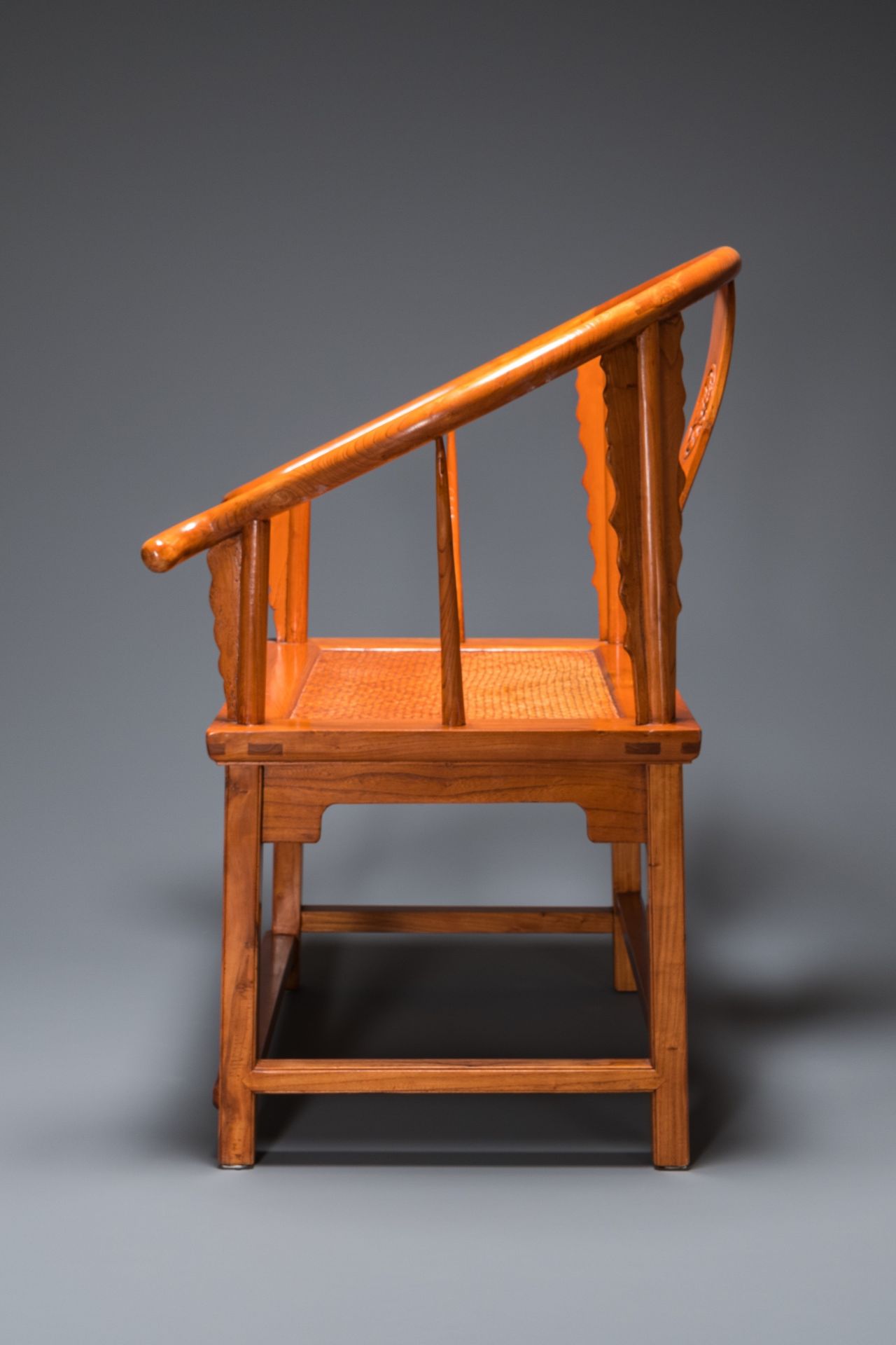 A pair of Chinese elmwood 'horseshoe' chairs, Republic - Image 5 of 20