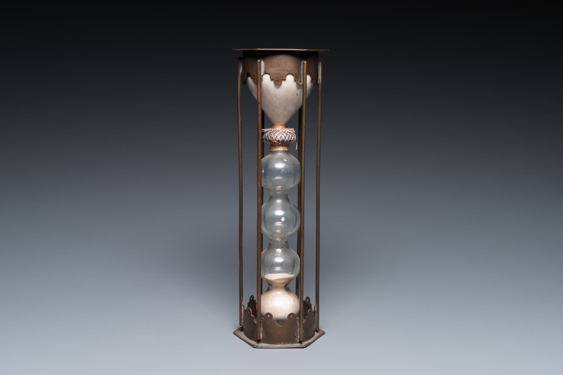 A copper-mounted glass hourglass, probably France, 1st half 18th C. - Image 2 of 7