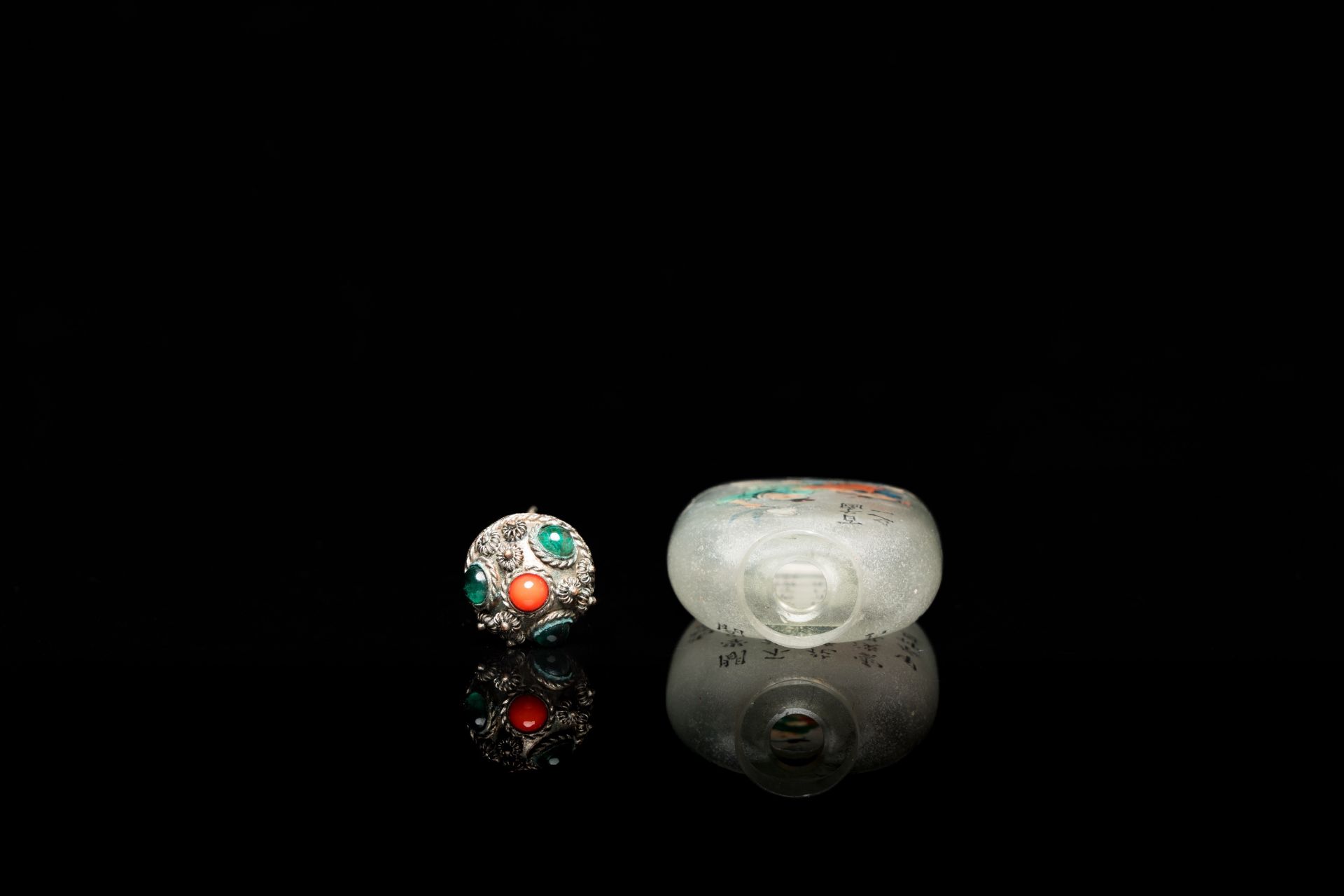 A Chinese inside-painted glass 'playing boys' snuff bottle, signed Ma Shaoxian é¦¬ç´¹å…ˆ, dated 1904 - Image 5 of 6